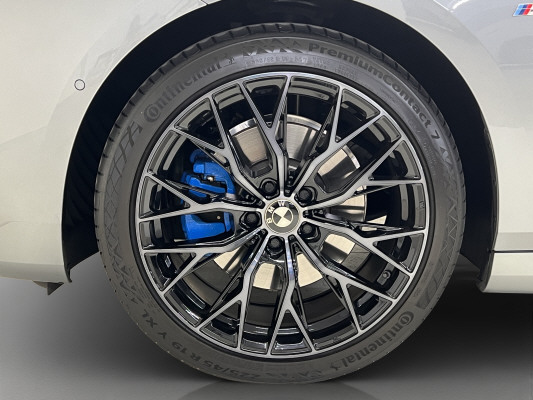 BMW 223i Active Tourer-image-7