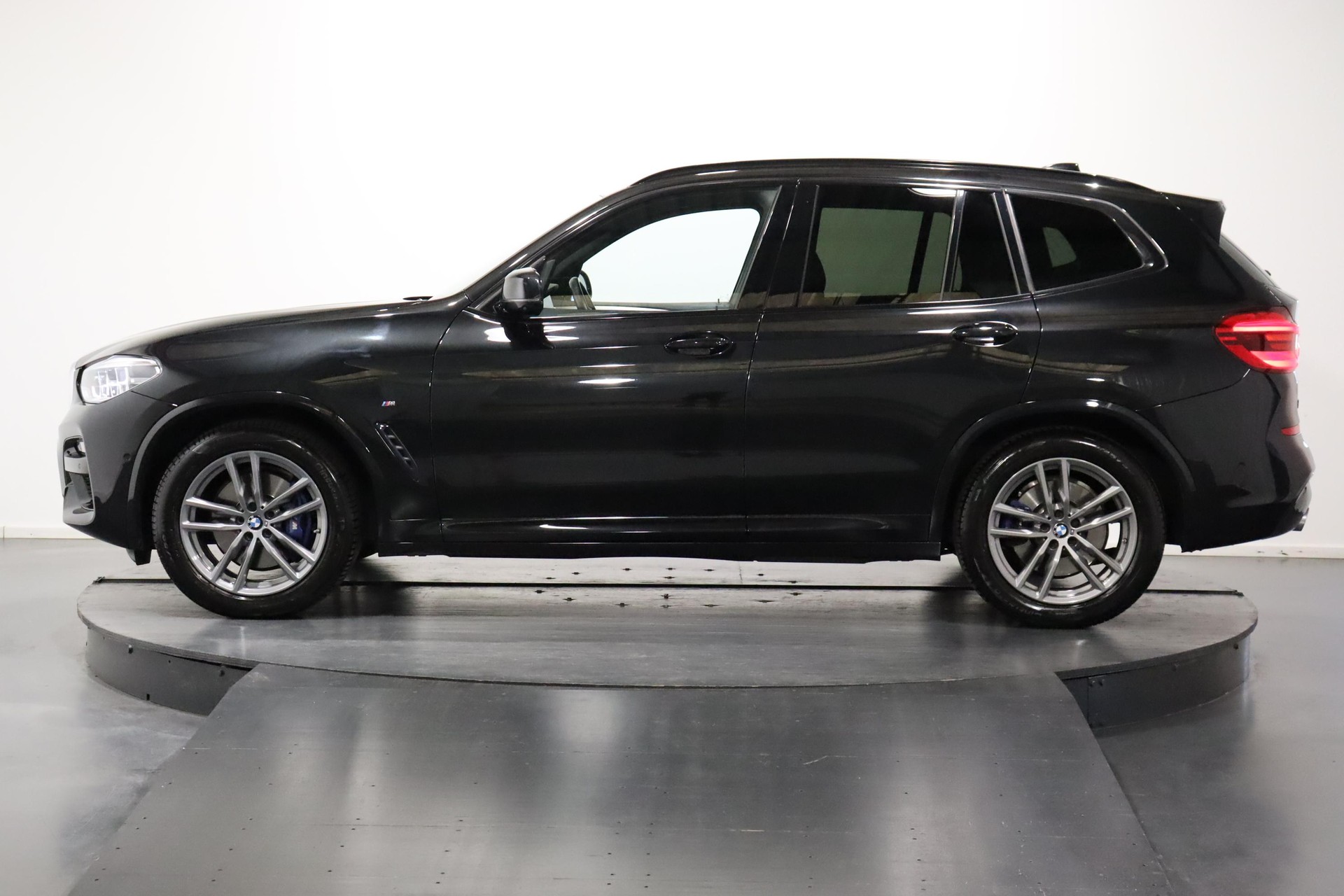 BMW X3 30d xDrive SAG-image-3