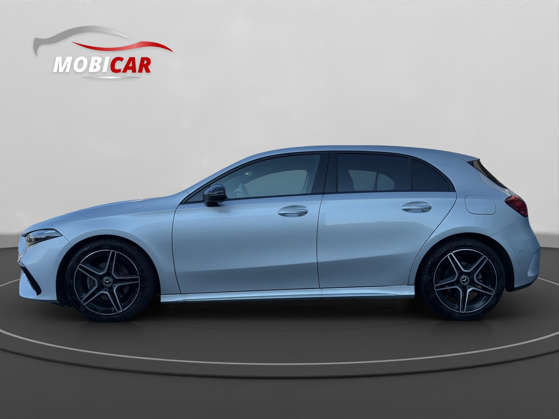 MERCEDES-BENZ A 200 d AMG Line 8G-DCT-image-1