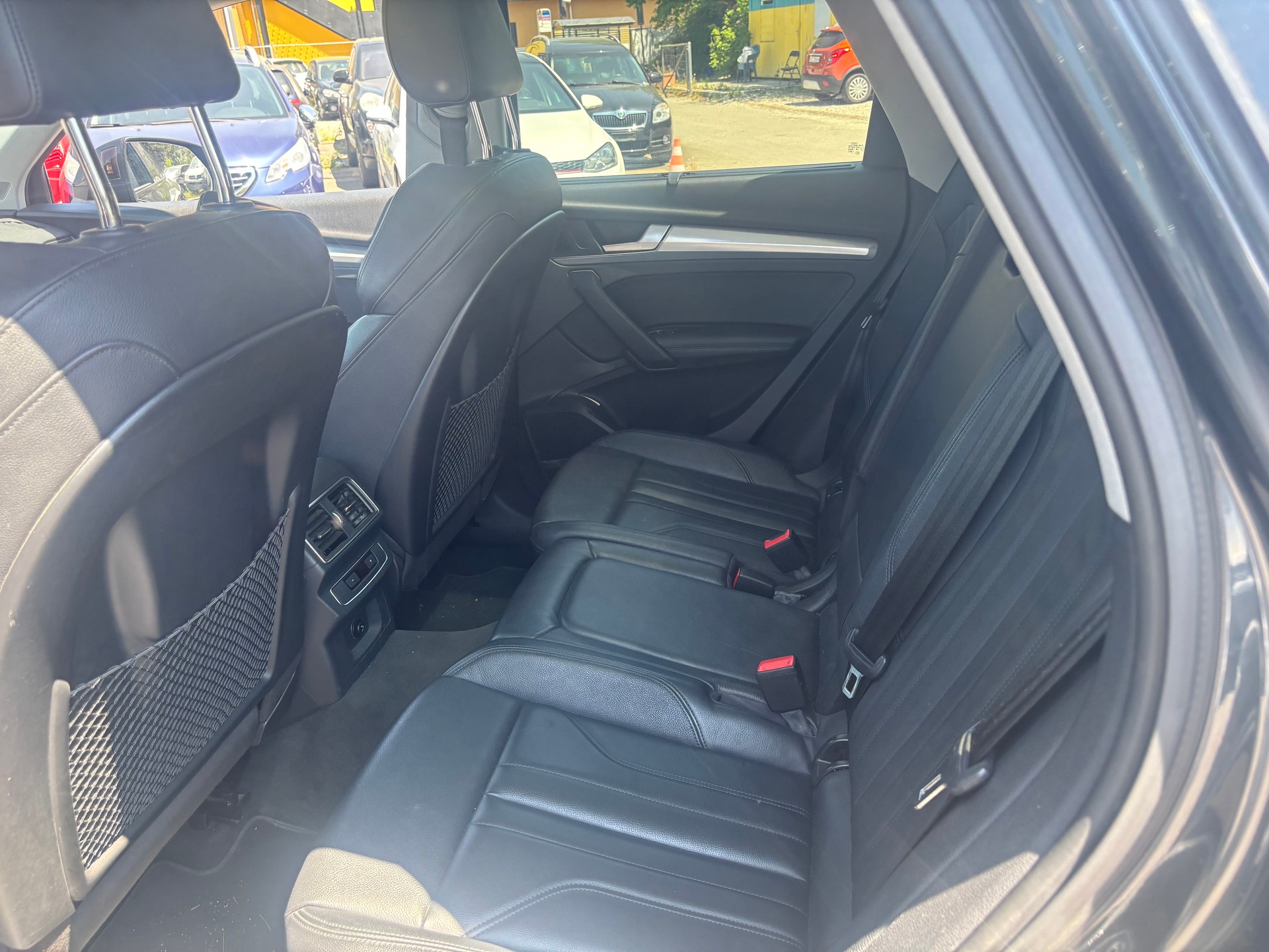AUDI Q5 3.0 TDI sport quattro tiptronic S-Line-image-10