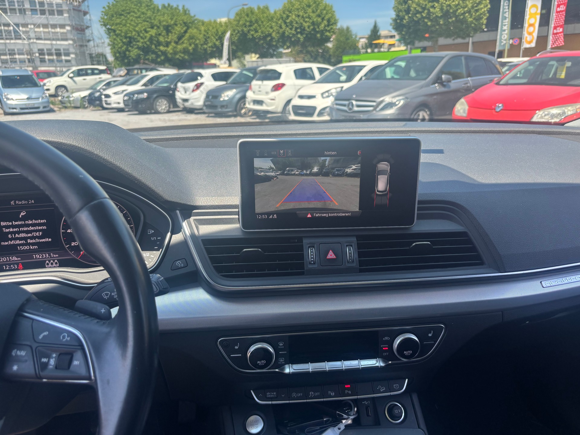 AUDI Q5 3.0 TDI sport quattro tiptronic S-Line-image-13