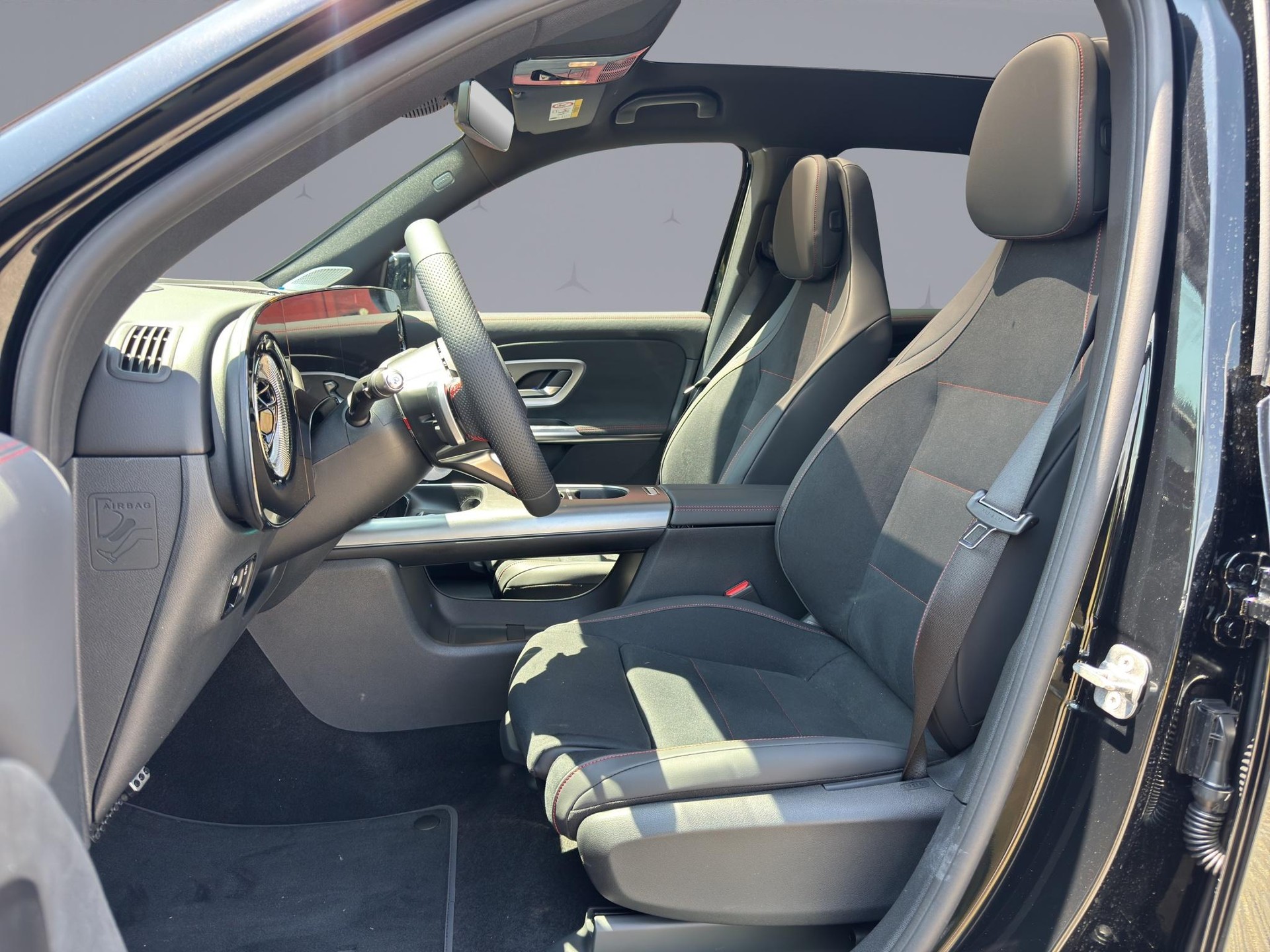 MERCEDES-BENZ GLB 220 4matic-image-9