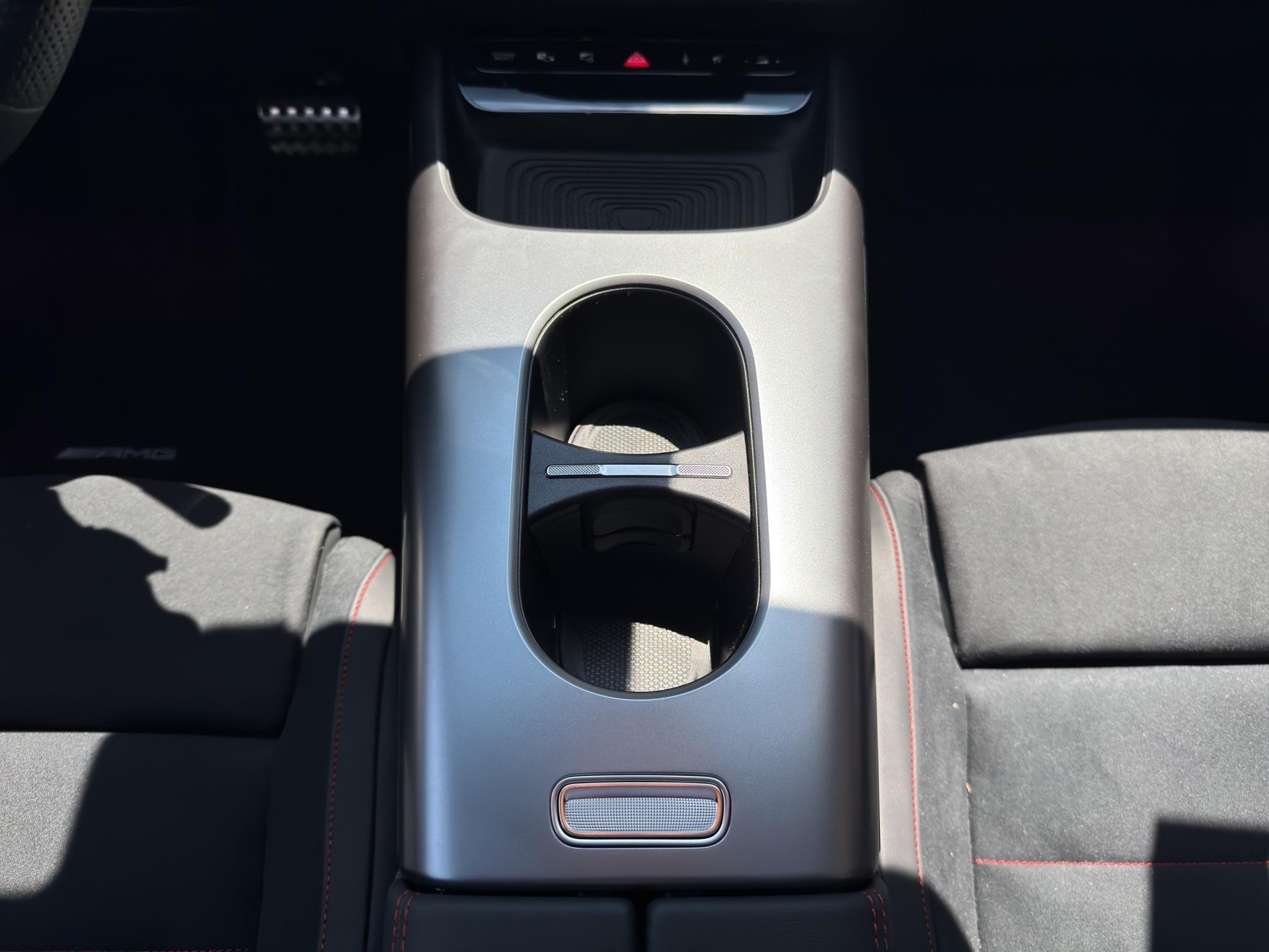 MERCEDES-BENZ GLB 220 4matic-image-14