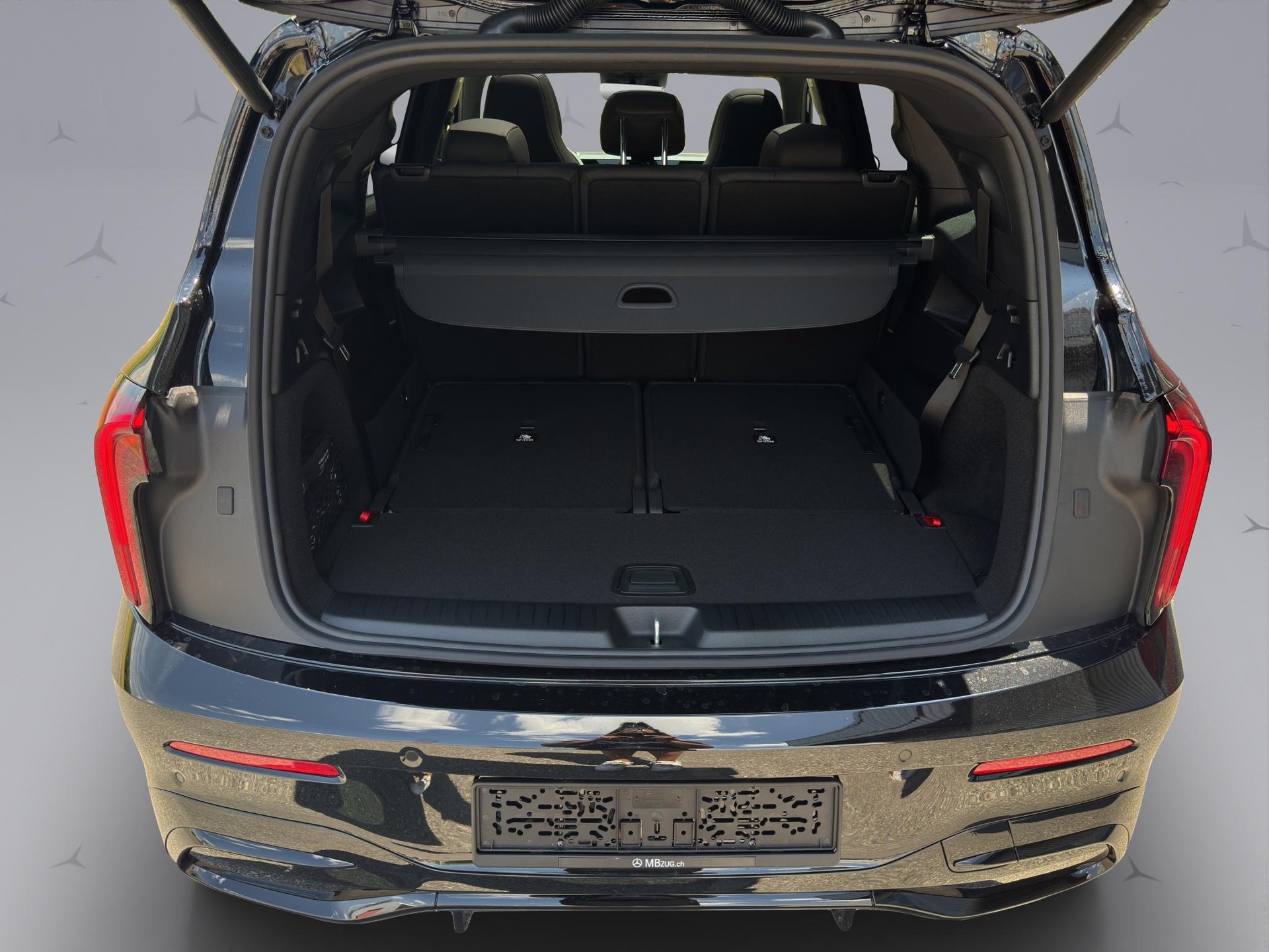 MERCEDES-BENZ GLB 220 4matic-image-18