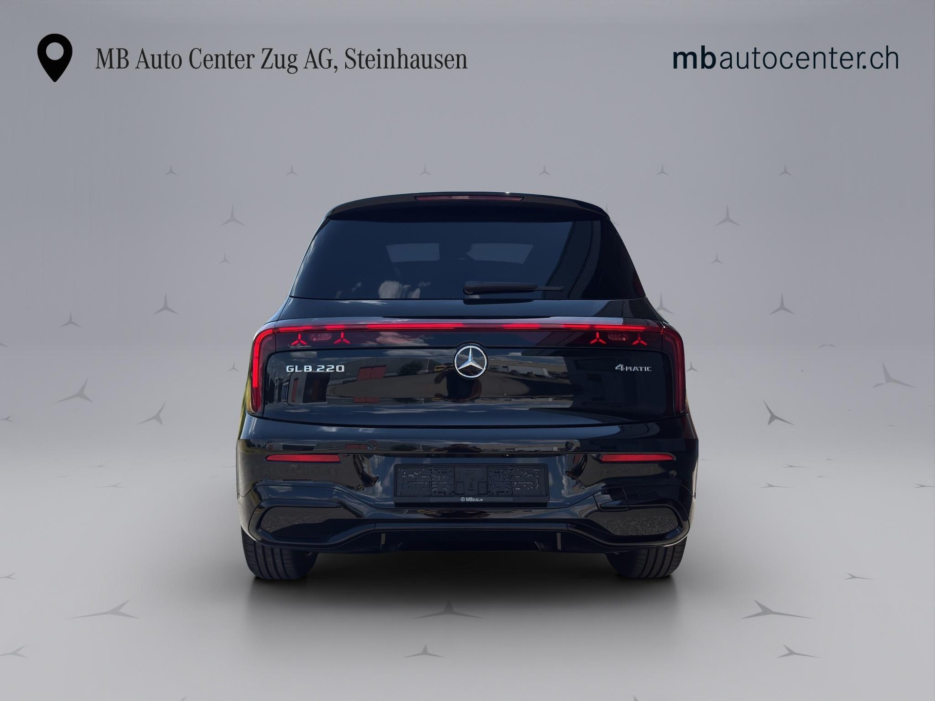 MERCEDES-BENZ GLB 220 4matic-image-4