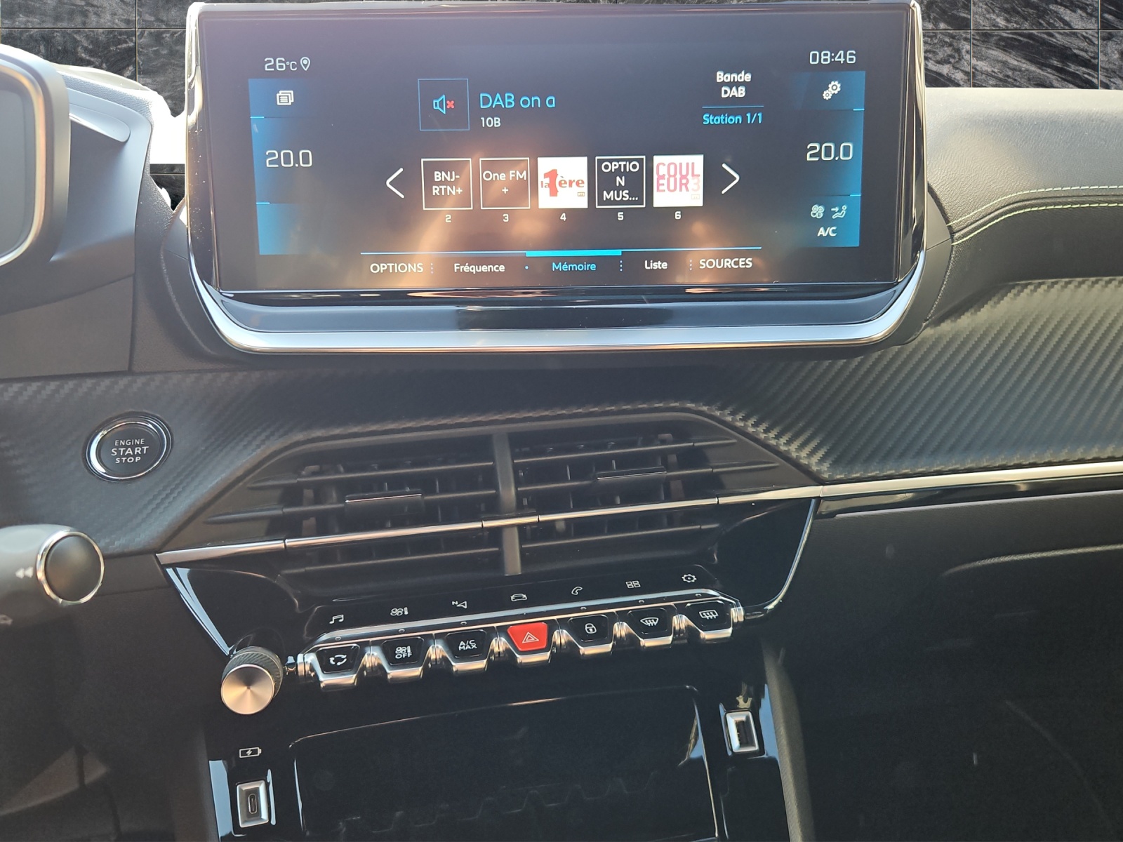 PEUGEOT 208 1.2 PureTech GT Pack-image-13