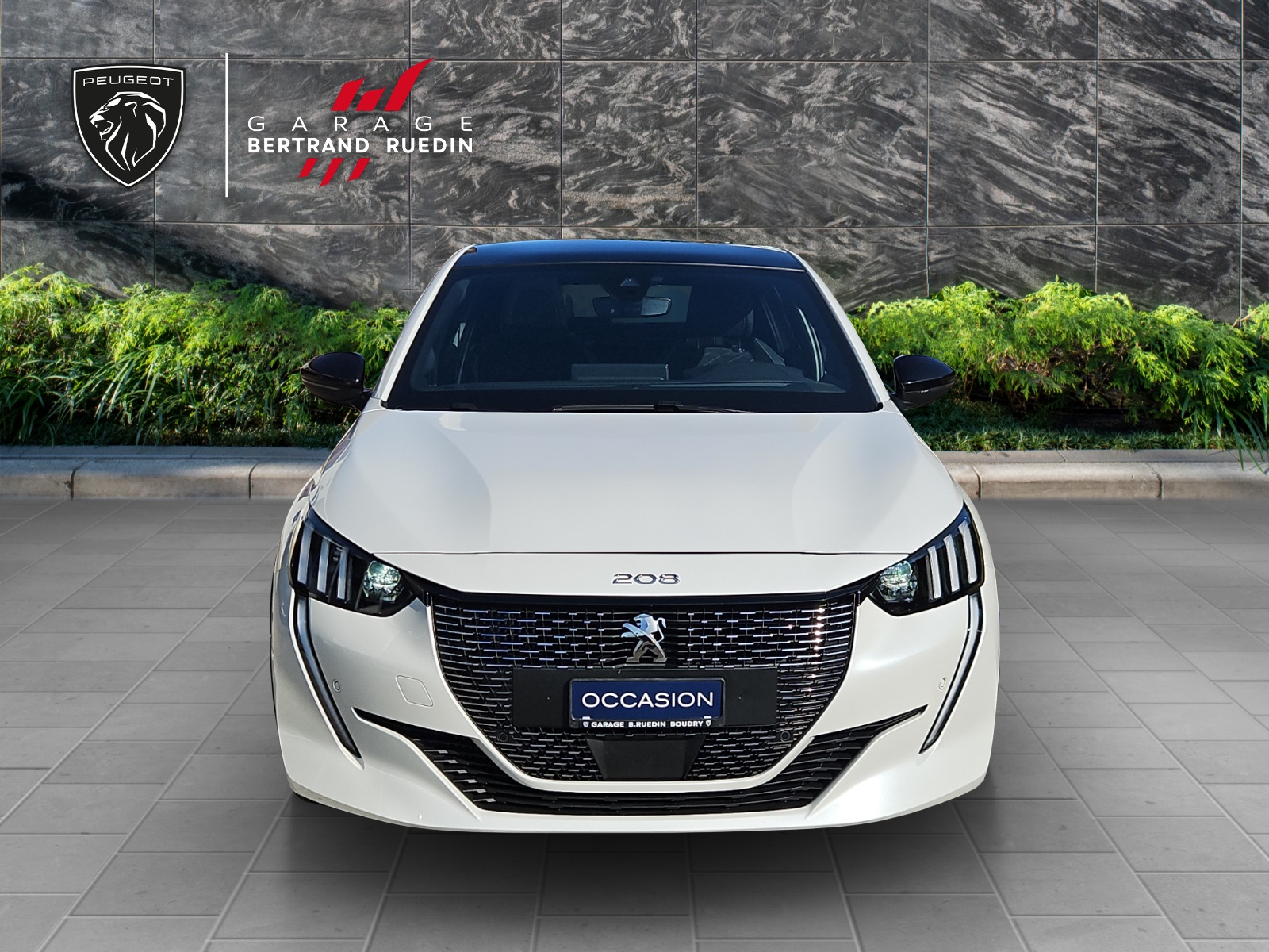 PEUGEOT 208 1.2 PureTech GT Pack-image-4