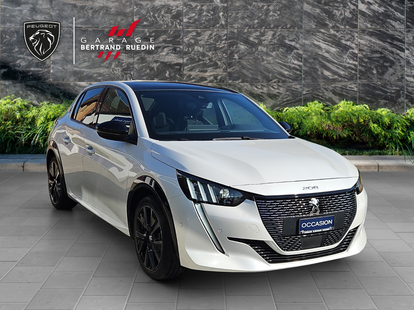PEUGEOT 208 1.2 PureTech GT Pack-image-5