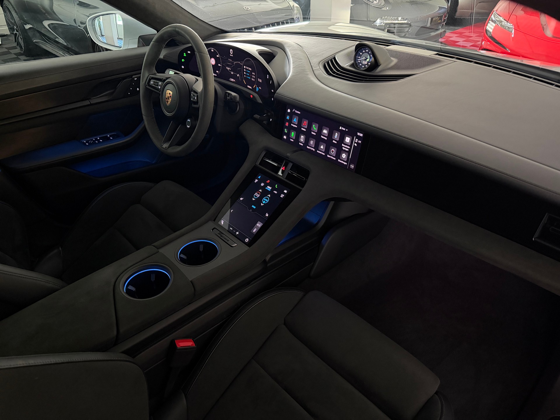 PORSCHE Taycan GTS Sport Turismo Performance Plus-image-10