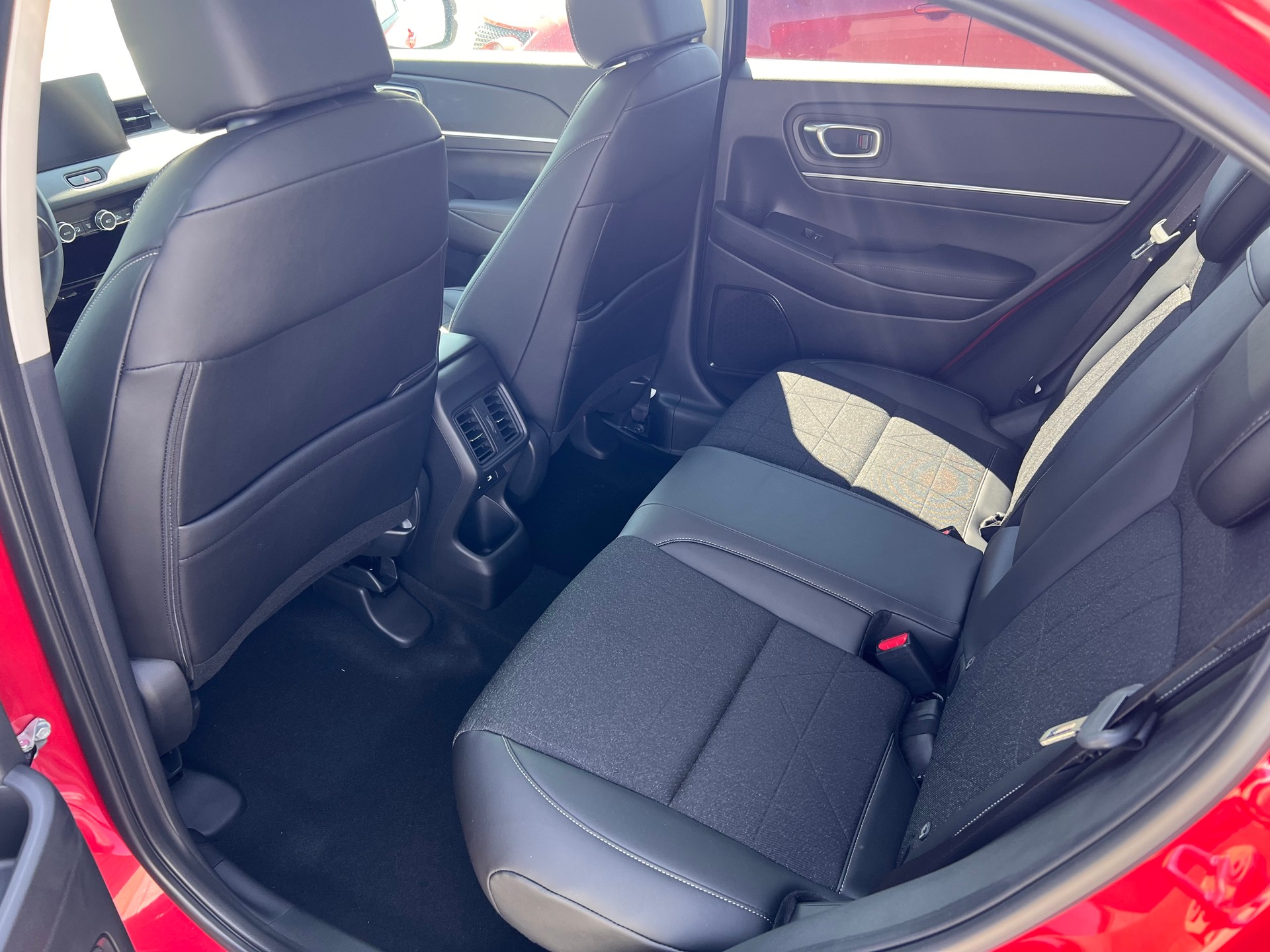 HONDA HR-V 1.5i-MMD Advance CVT-image-6