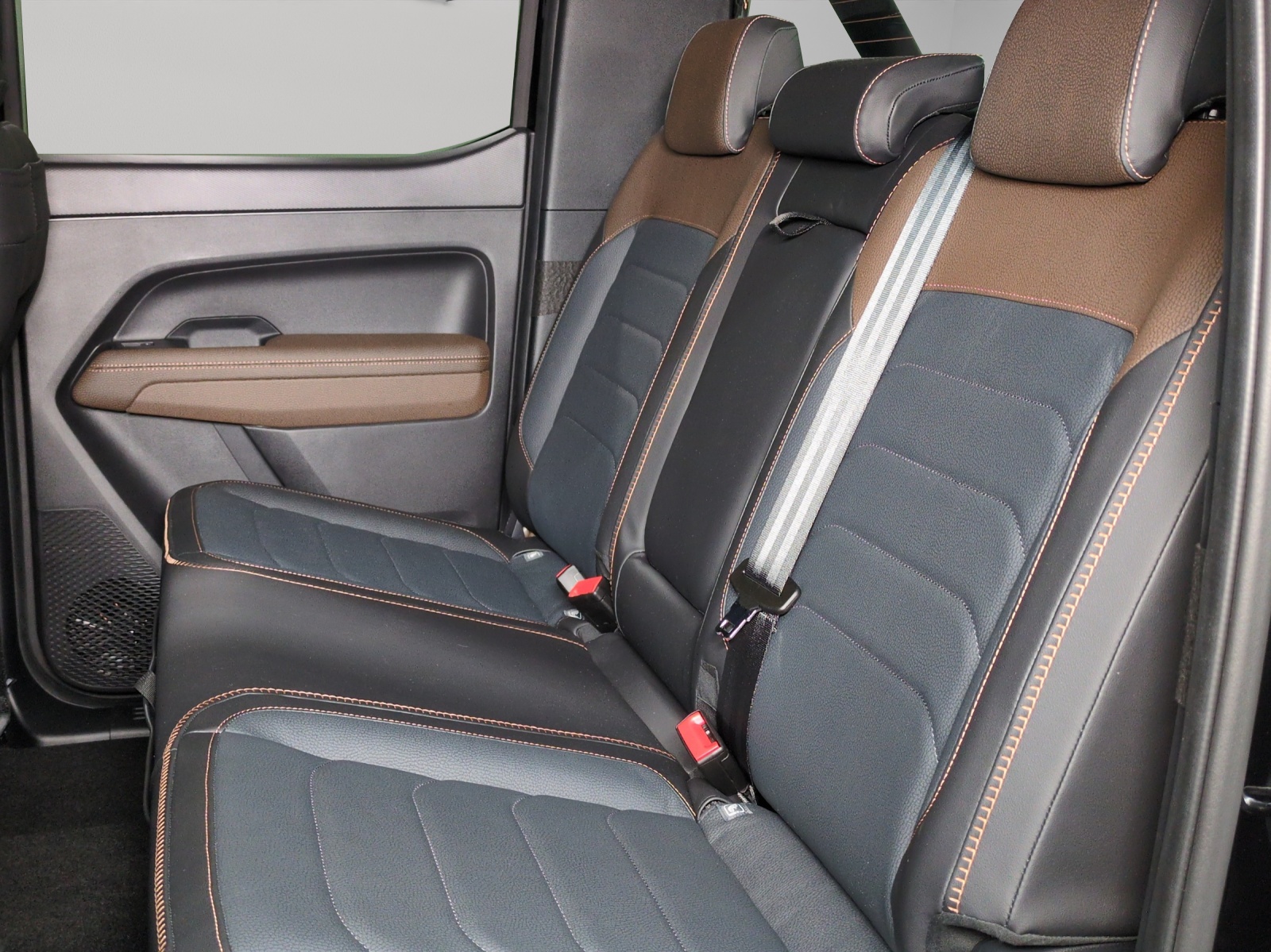 VW Amarok 3.0TDI PanAmericana Winter 2-image-8
