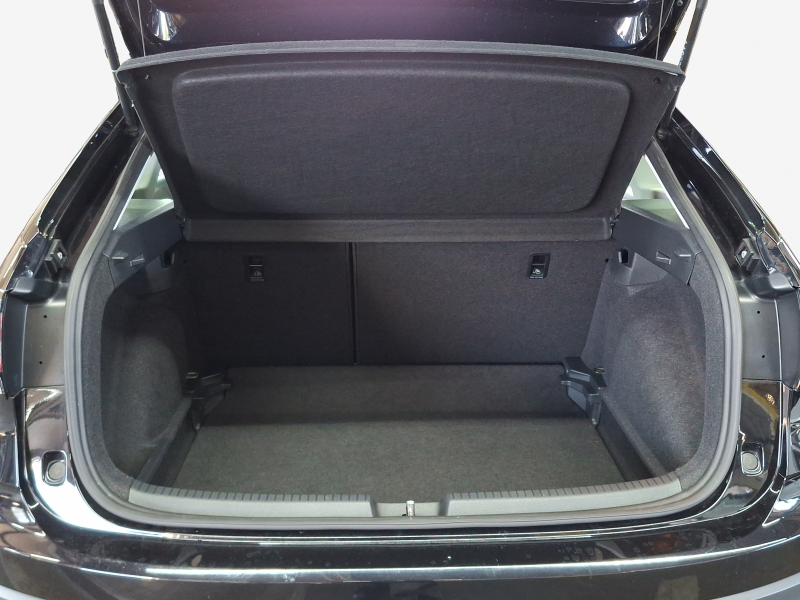 VW Taigo 1.0 TSI Life-image-12