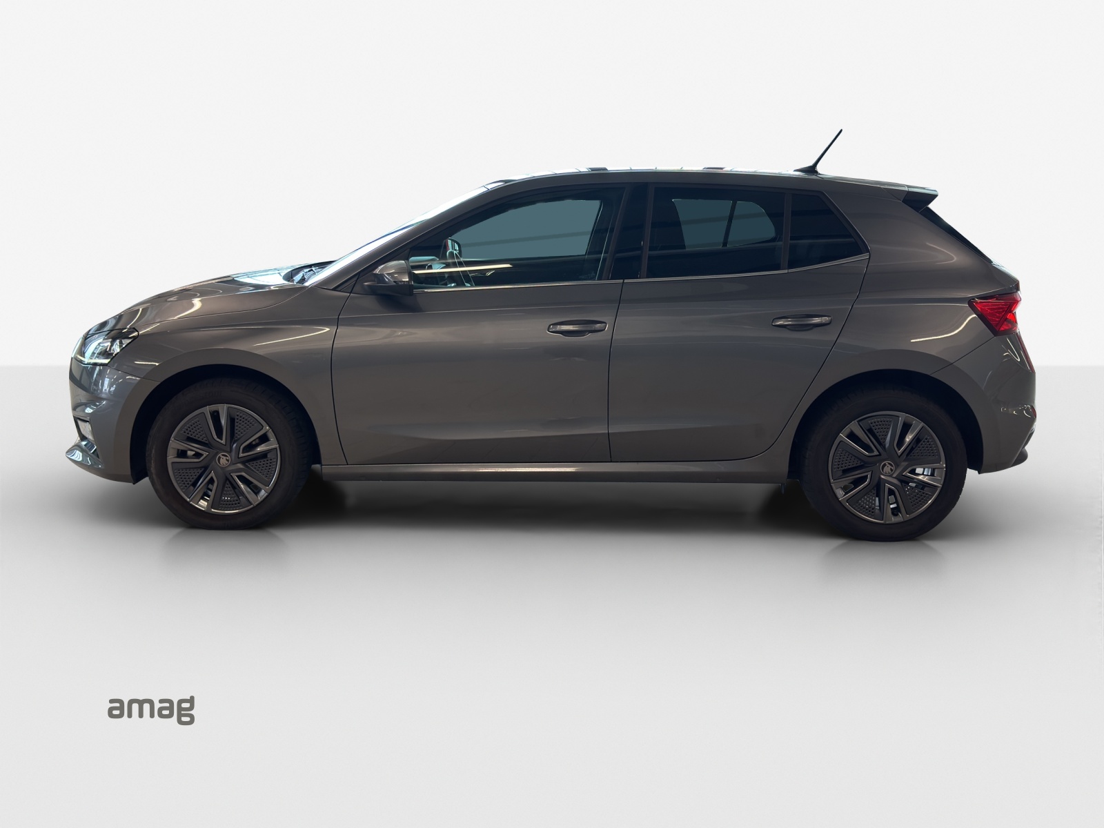 SKODA Fabia 1.0 TSI Dynamic DSG-showroom-element-1