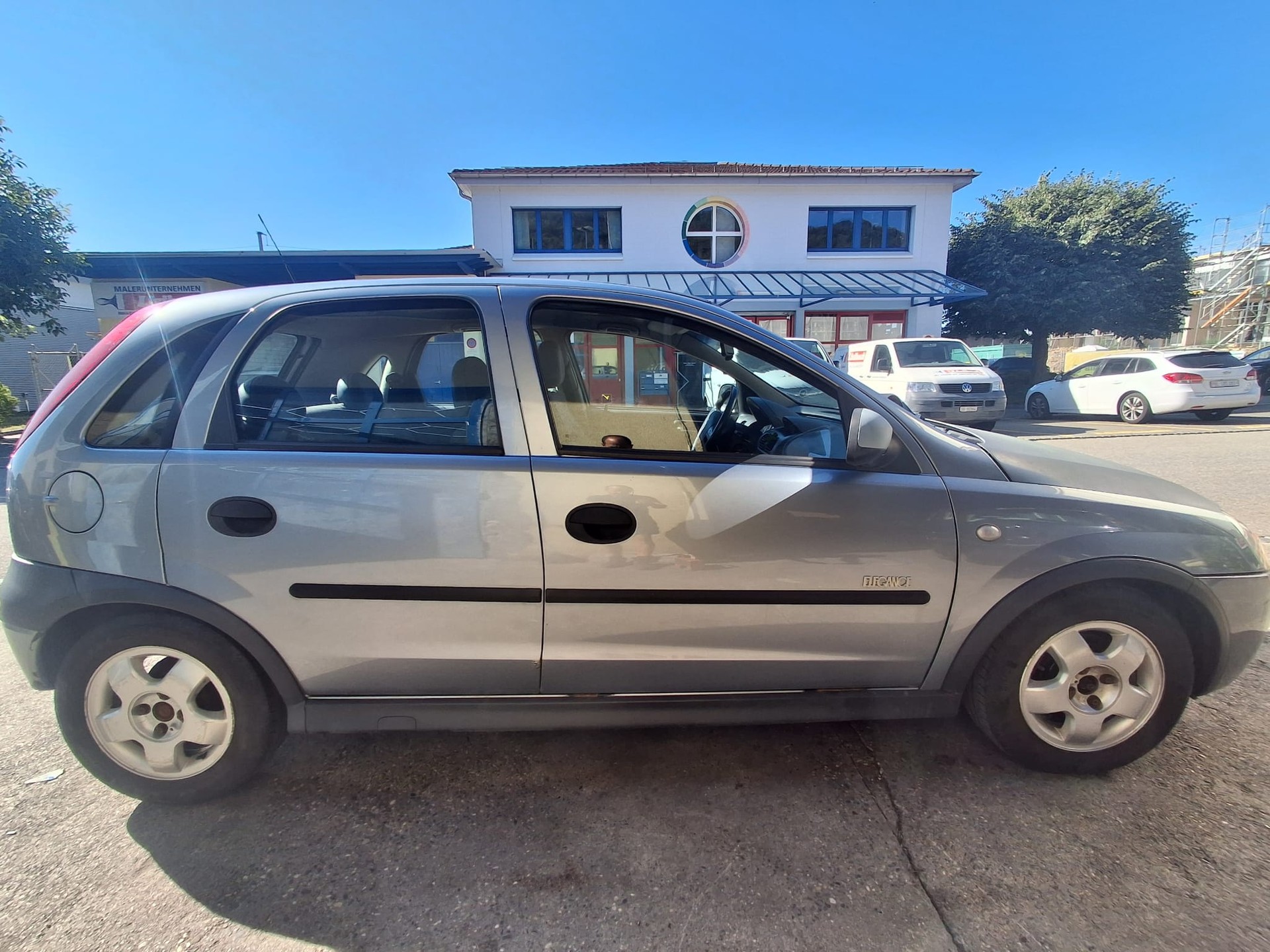 OPEL Corsa 1.7 DTi Elegance-image-3