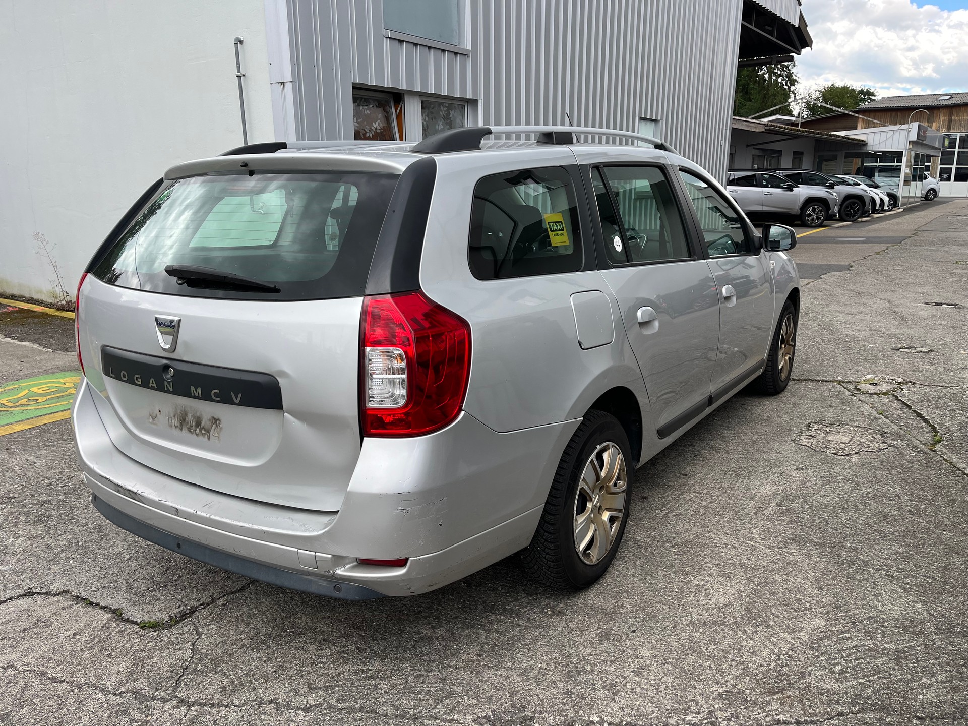 DACIA Logan MCV 1.5dCi Lauréate Automatic-image-3