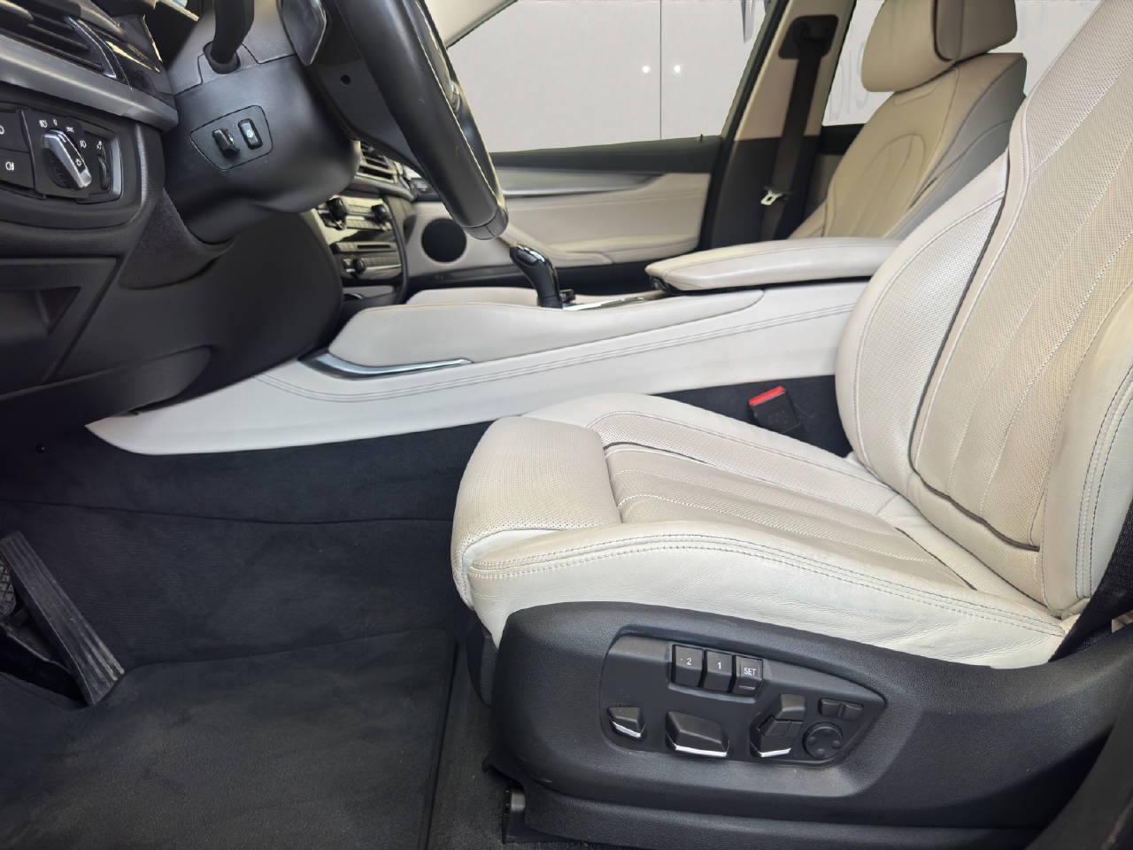 BMW X6 F16 50i xDrive 450PS-image-12