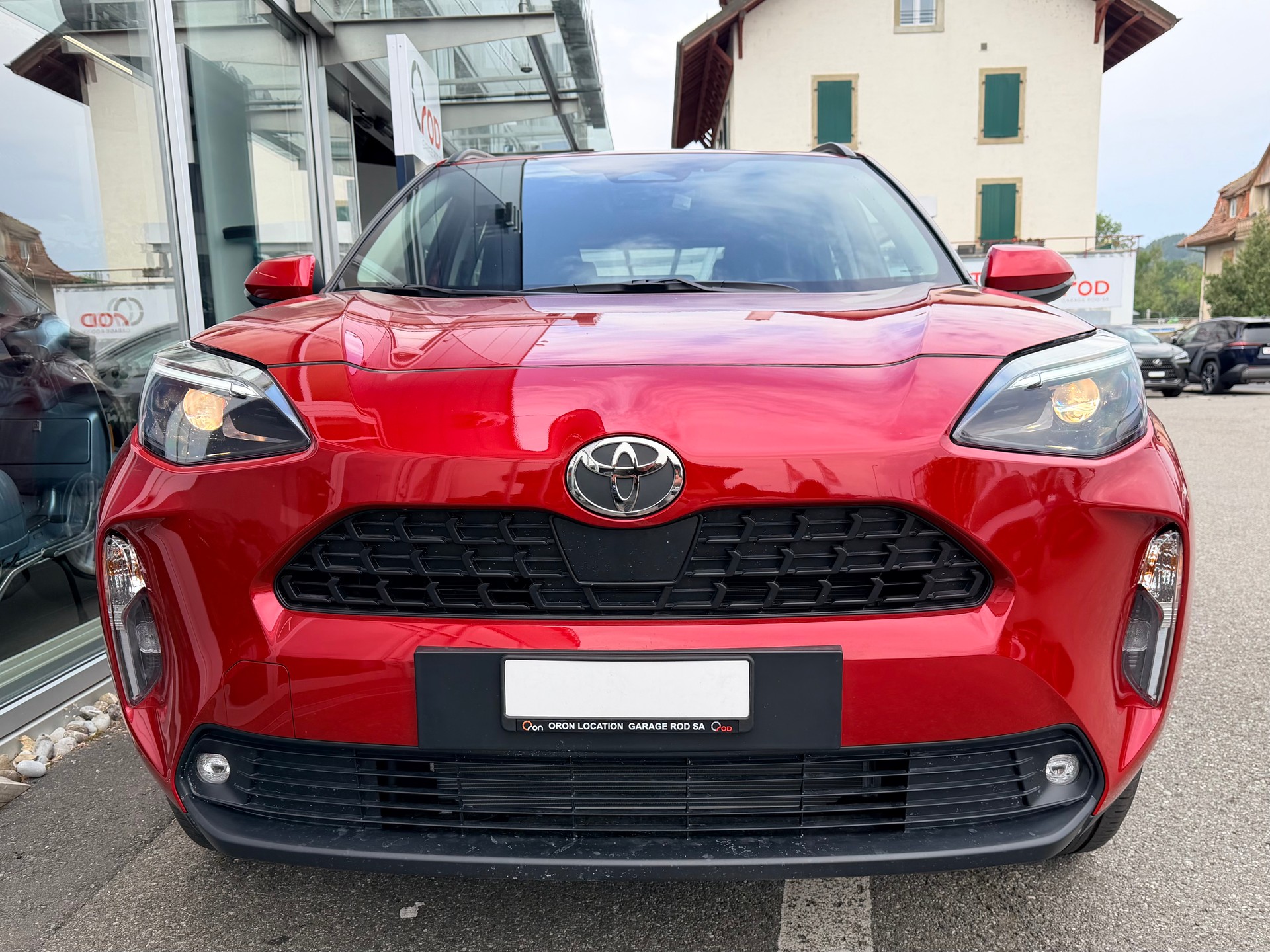 TOYOTA Yaris Cross 1.5 Comfort AWDi e-CVT-image-1