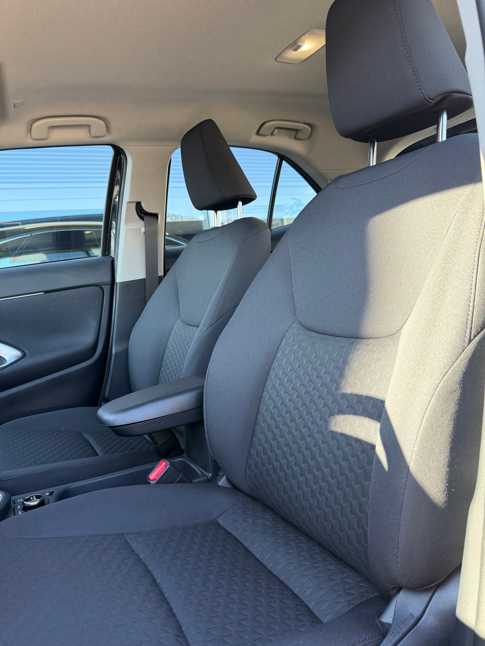 TOYOTA Yaris Cross 1.5 Comfort AWDi e-CVT-image-12
