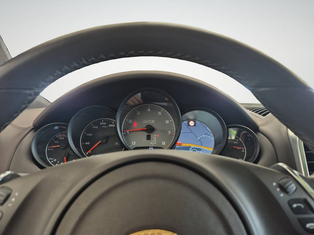 PORSCHE Cayenne 4.8 V8 GTS TipT-image-7