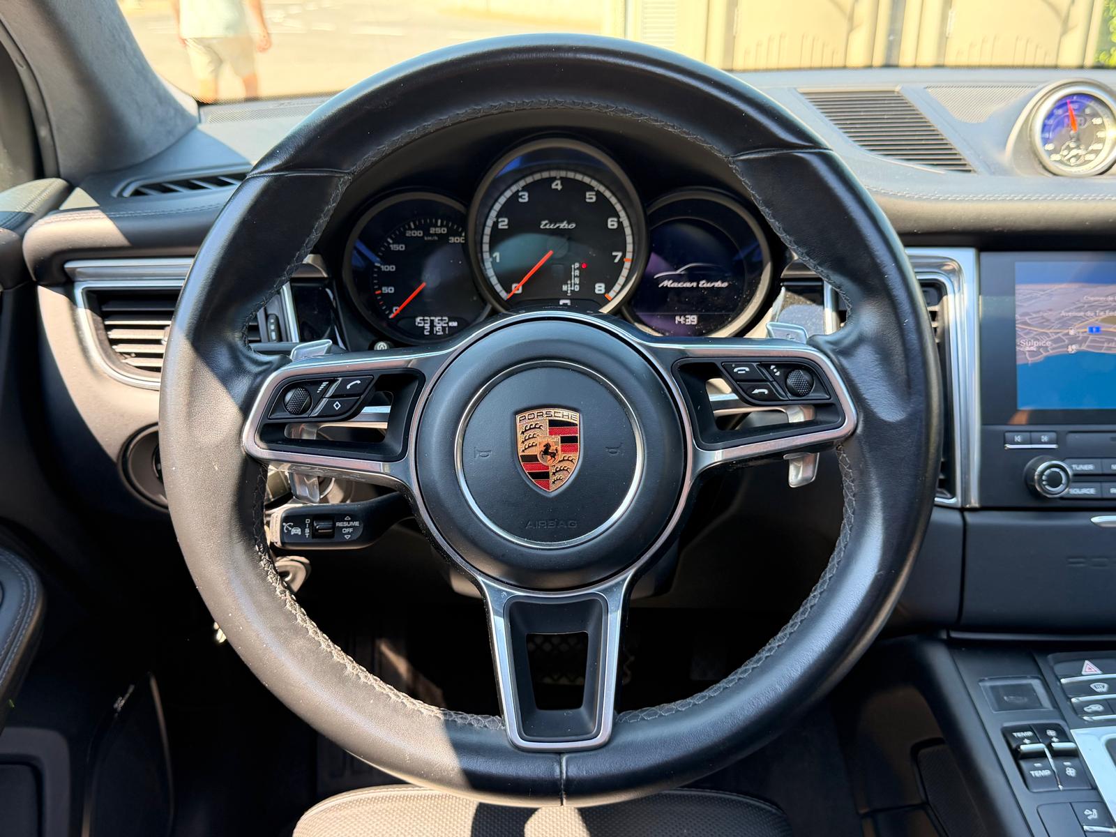 PORSCHE Macan Turbo Performance PDK-image-17