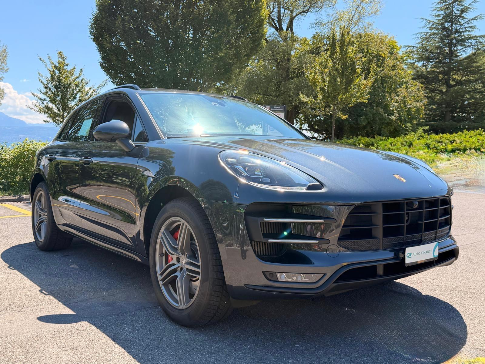 PORSCHE Macan Turbo Performance PDK-image-7