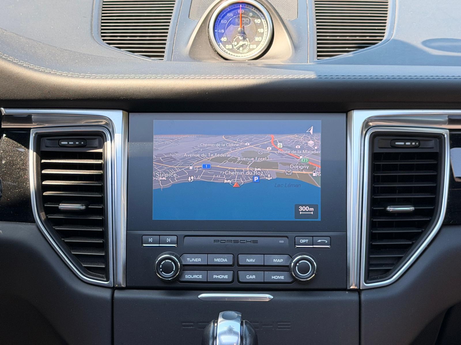 PORSCHE Macan Turbo Performance PDK-image-20