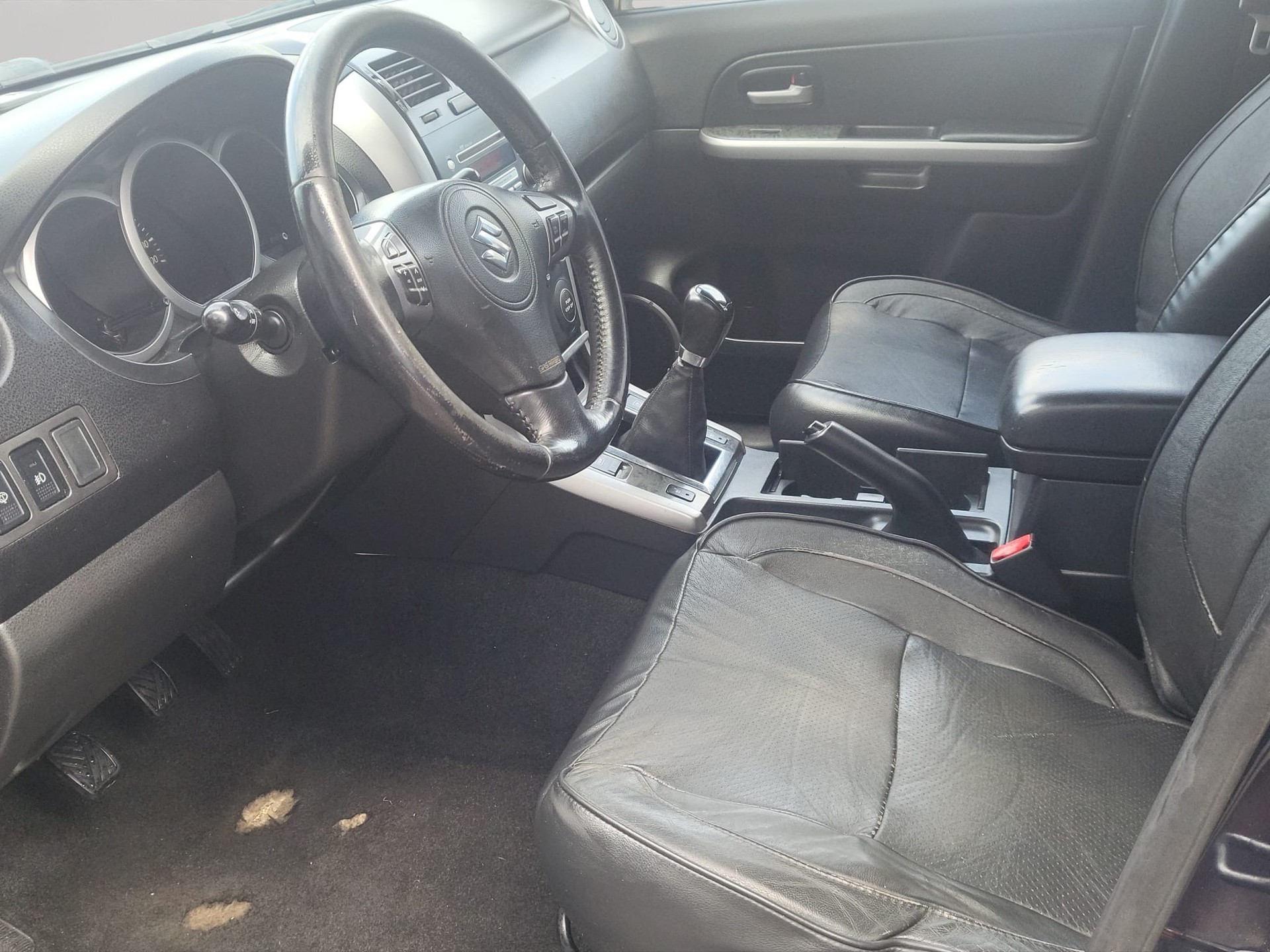 SUZUKI Grand Vitara 1.9 TD GL Top 4WD-image-4
