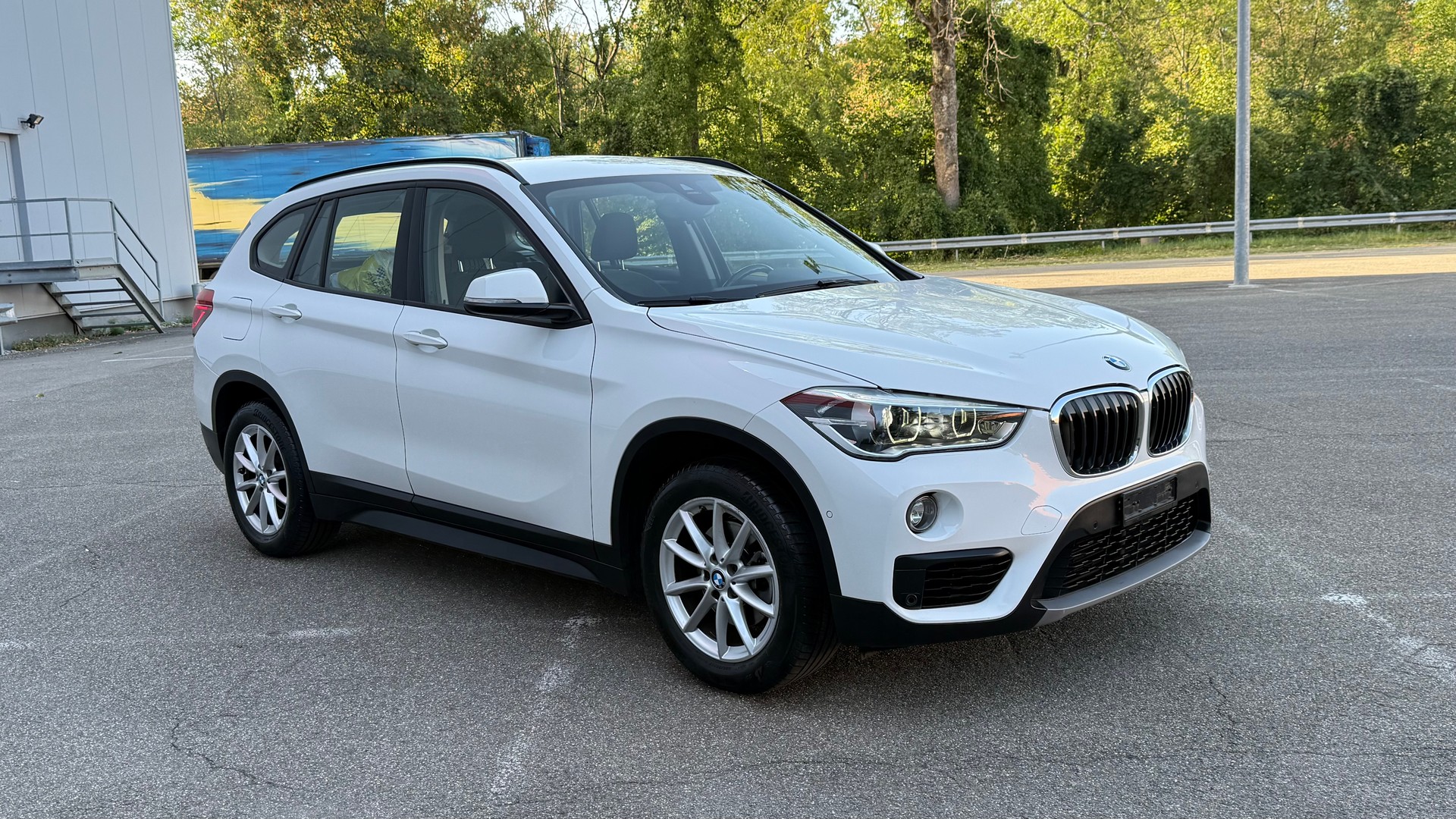 BMW X1 sDrive 18i Steptronic DSK-image-2