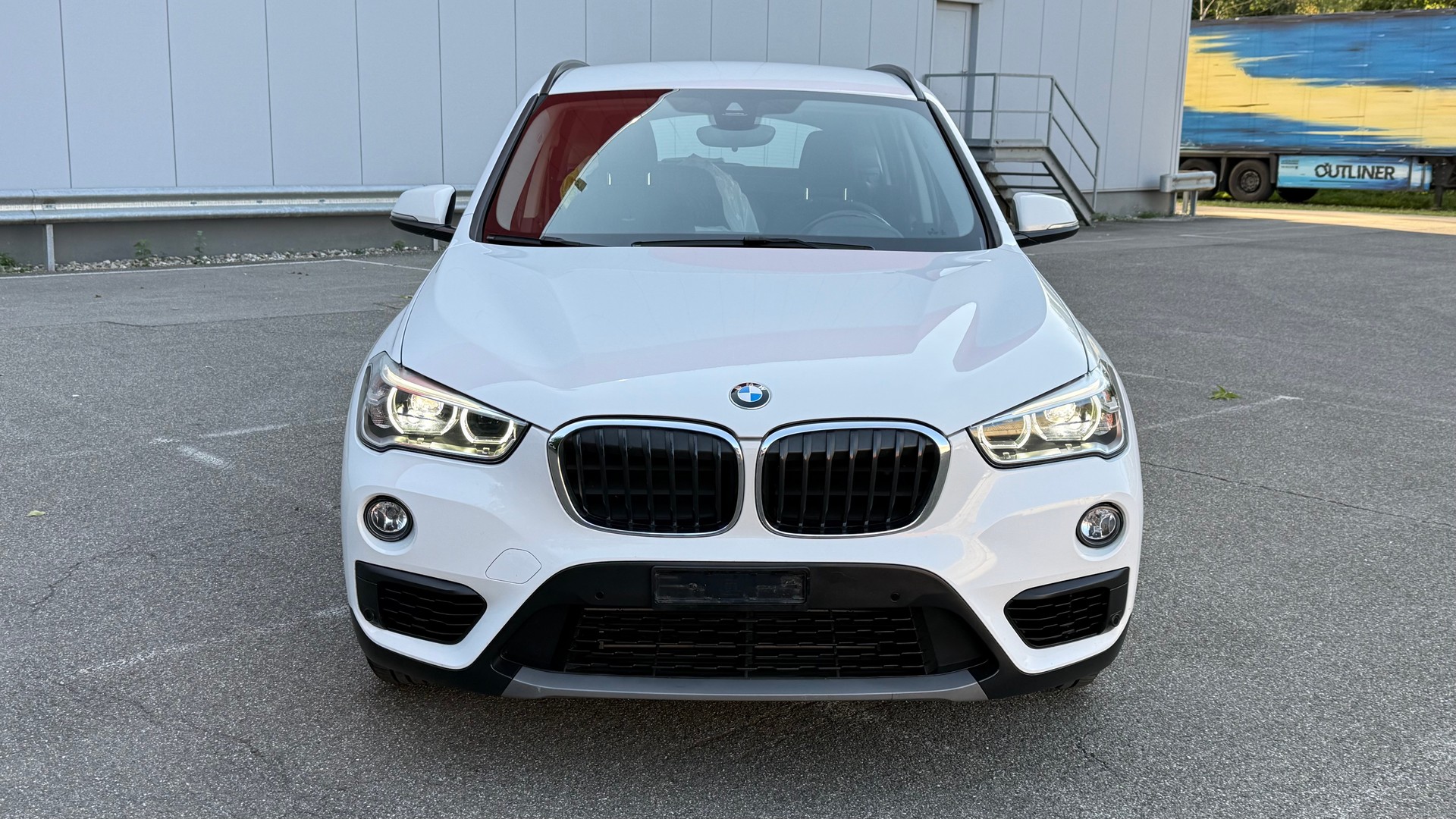 BMW X1 sDrive 18i Steptronic DSK-image-15