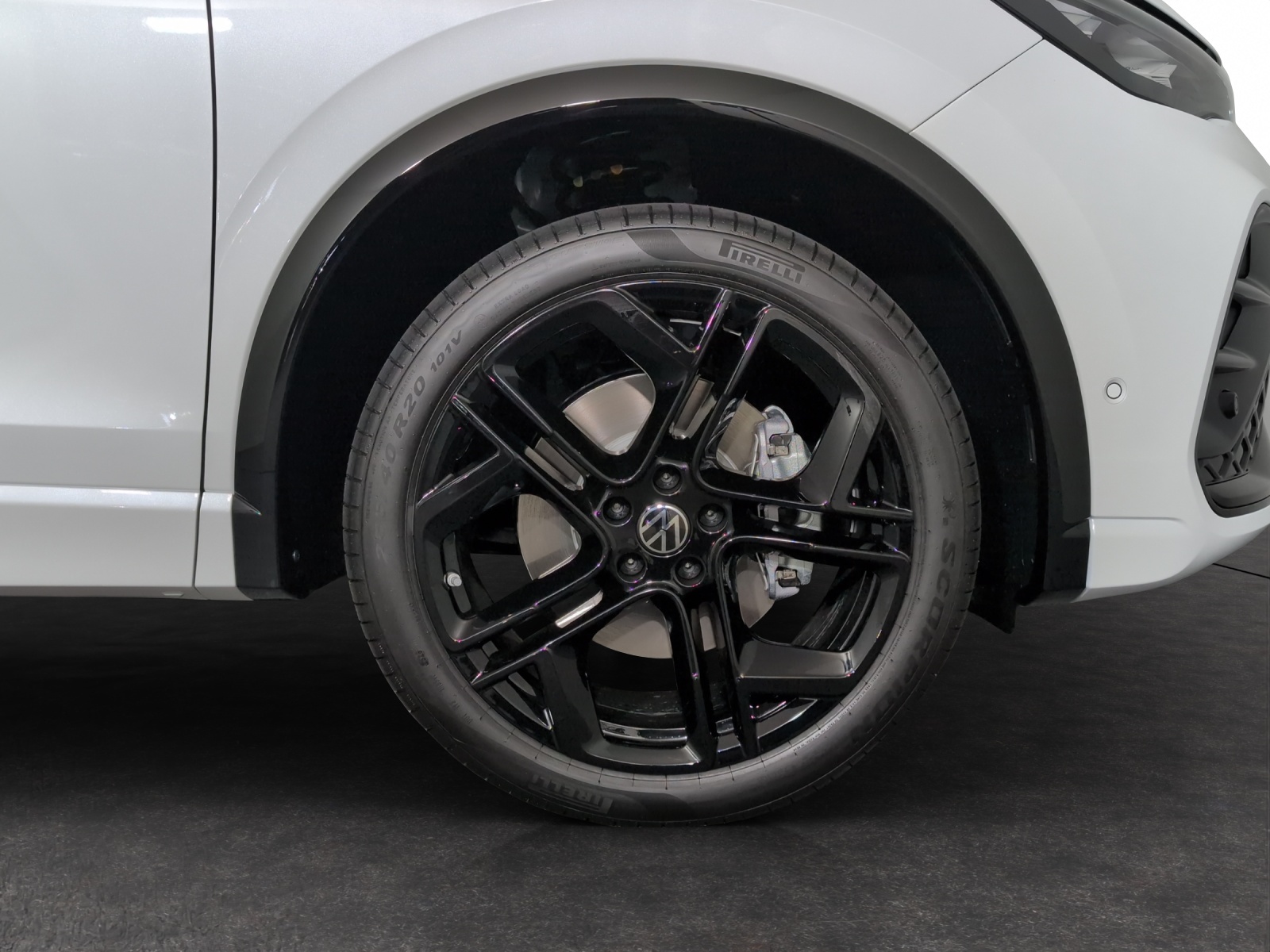 VW Tiguan 2.0 TSI DSG R-Line United 4Motion-image-4