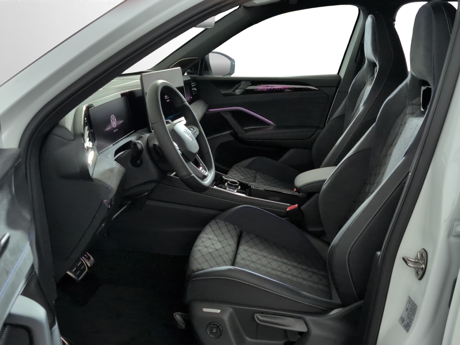 VW Tiguan 2.0 TSI DSG R-Line United 4Motion-image-5