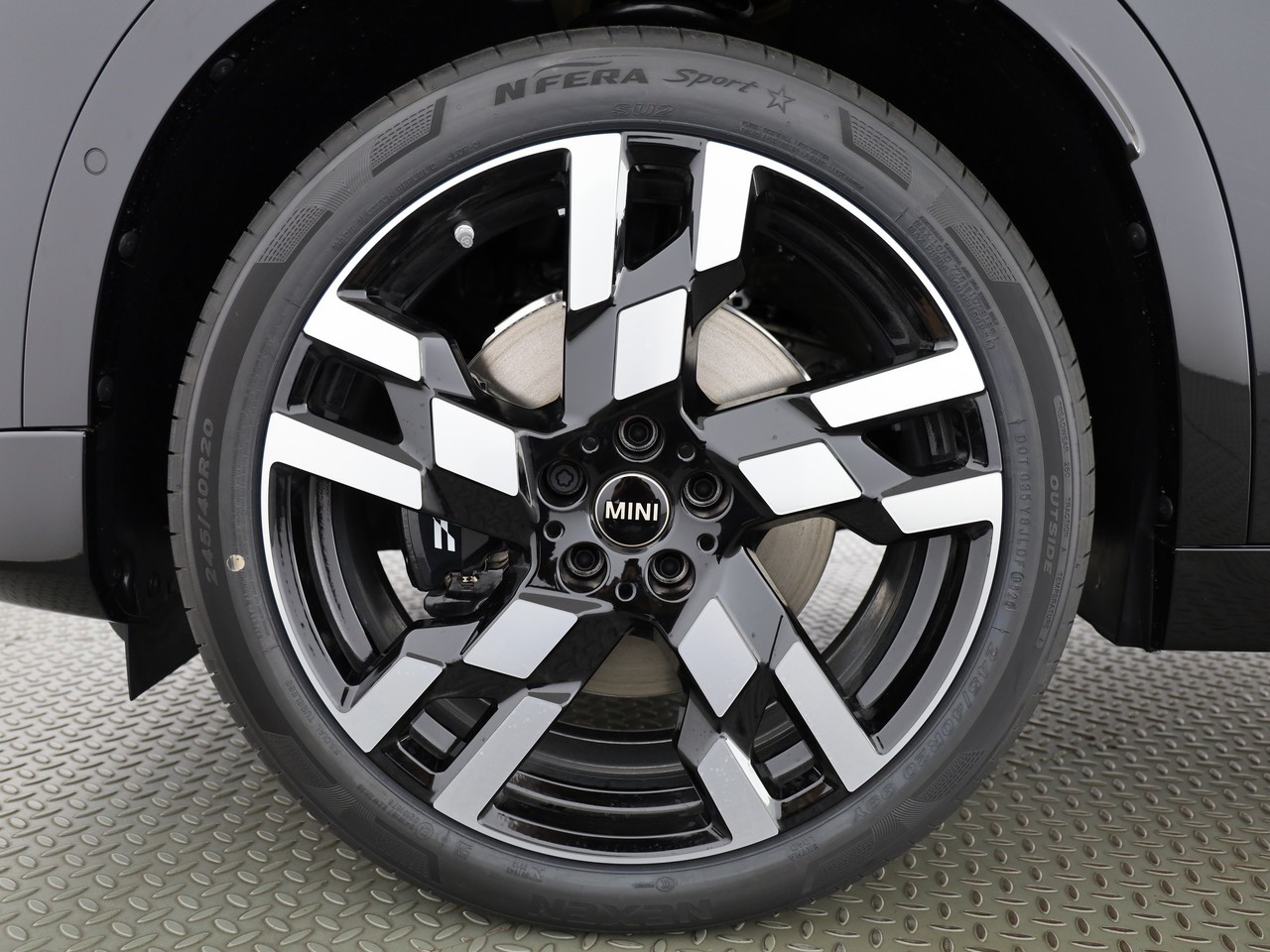 MINI Countryman SE ALL 4-image-23