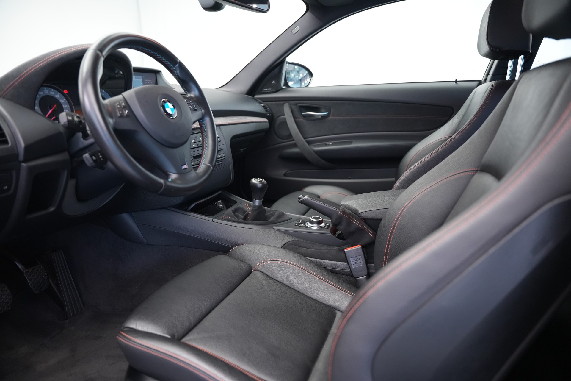 BMW 1er M Coupé *CH-Fahrzeug* *Eisenmann Abgasanlage*-image-9