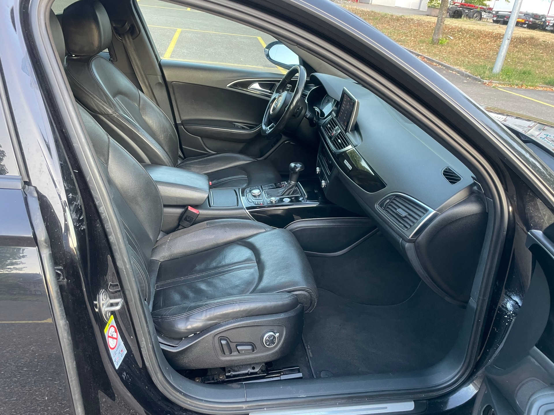 AUDI A6 Avant 3.0 BiTDI V6 quattro tiptronic-image-12