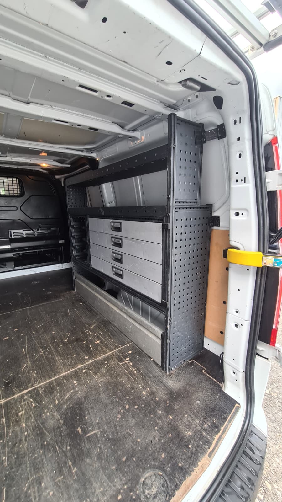 FORD Transit Custom Van 340 L2H1 Trend A ** 130 PS ** 3-Plätzer ** Sortimo ** Anh-Kupplung, 2800kg ** Dachträger ** Modell 2023 **-image-11