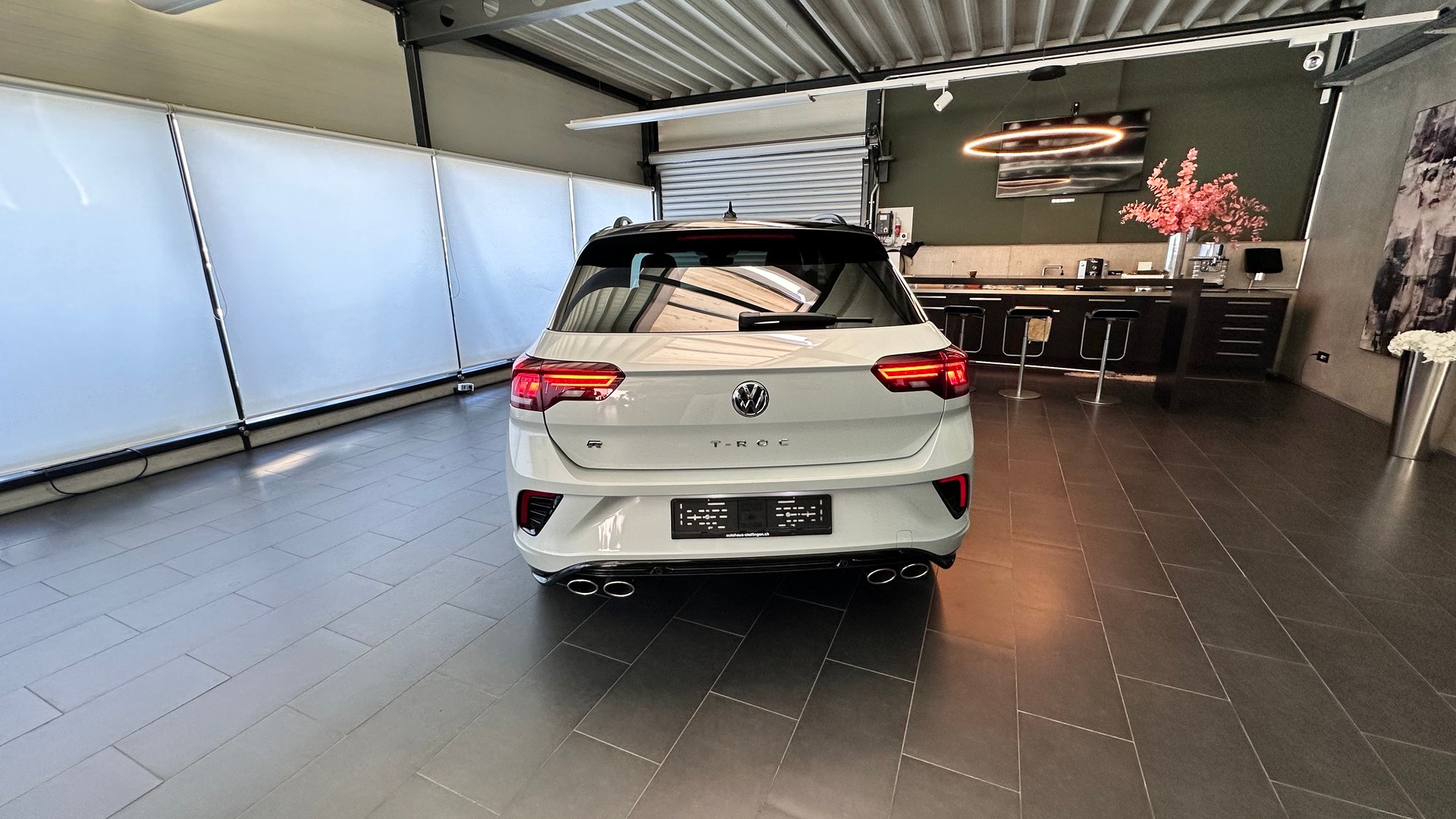 VW T-Roc 2.0 TSI R DSG 4motion-image-18