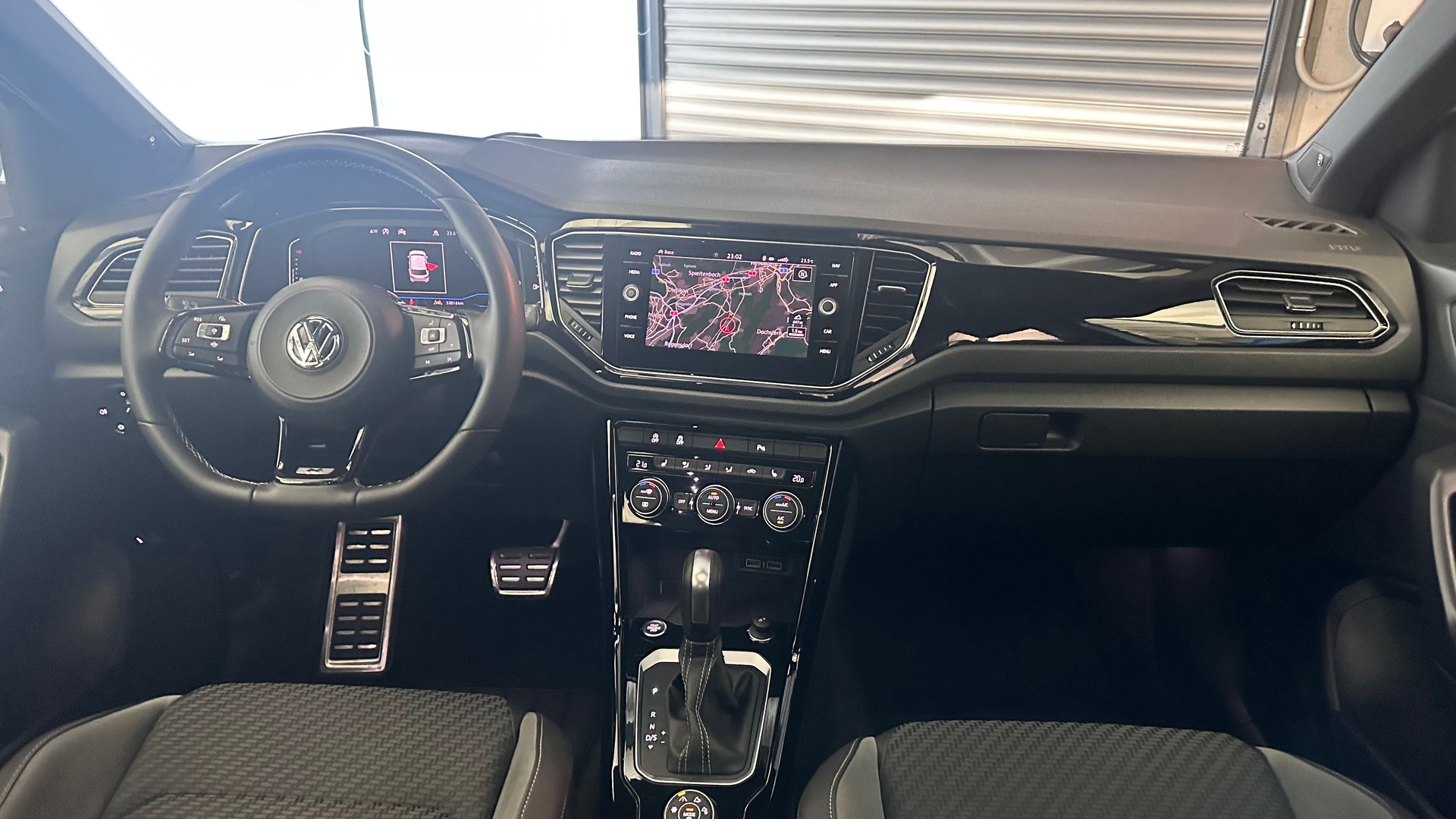 VW T-Roc 2.0 TSI R DSG 4motion-image-20