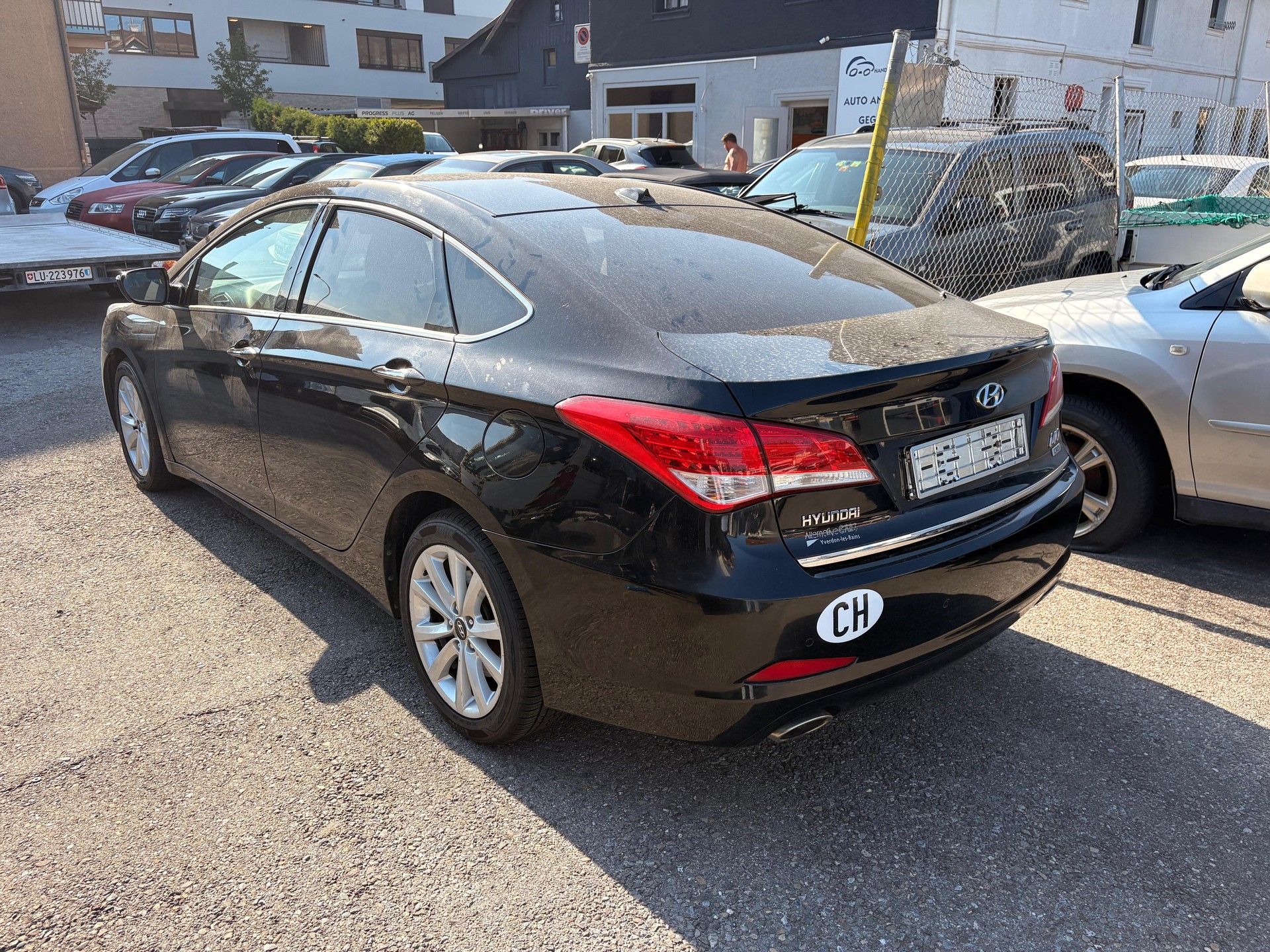 HYUNDAI i40 1.7 CRDI Premium Automatic-image-3