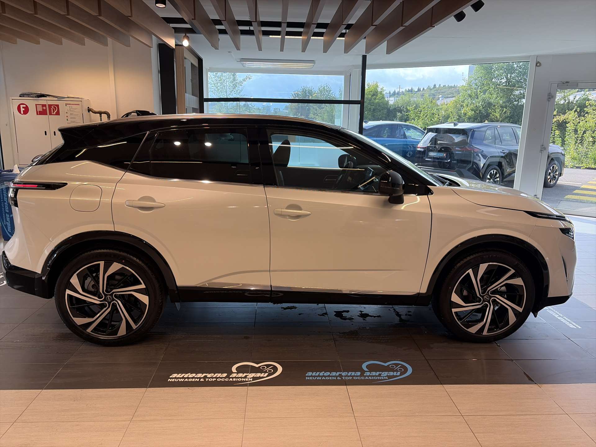 NISSAN Qashqai 1.3 DIG-T MHEV Tekna+ Xtronic-Automat-image-13