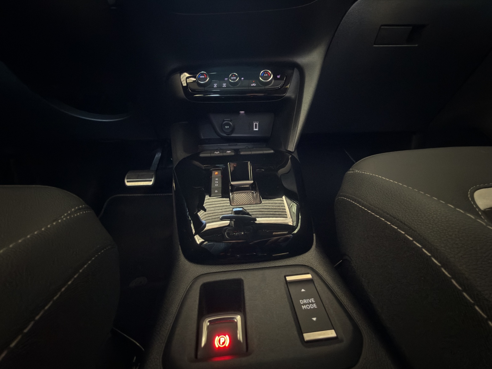 OPEL Corsa F GS Electric-image-19