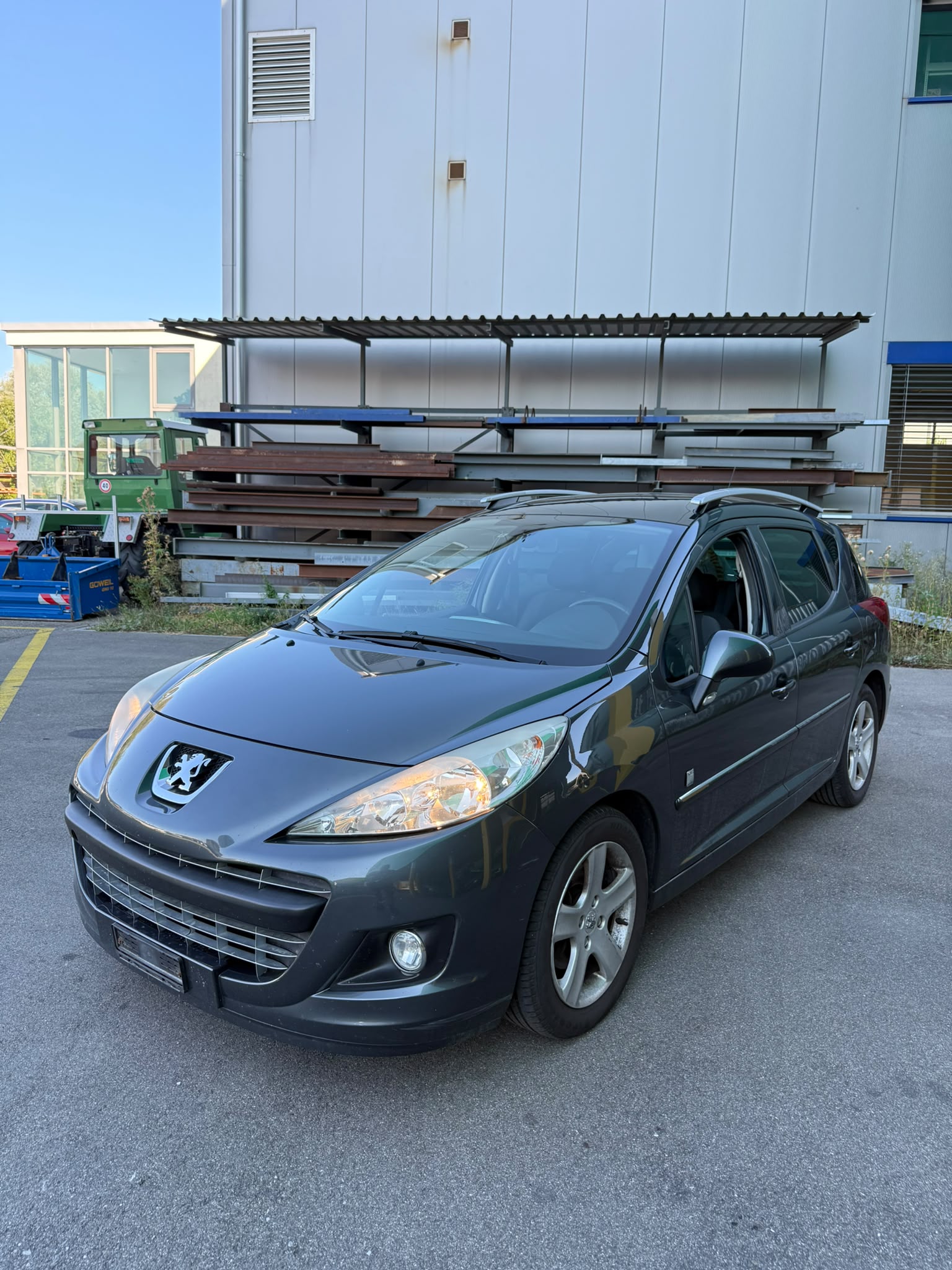 PEUGEOT 207 SW 1.6 16V Active-image-2