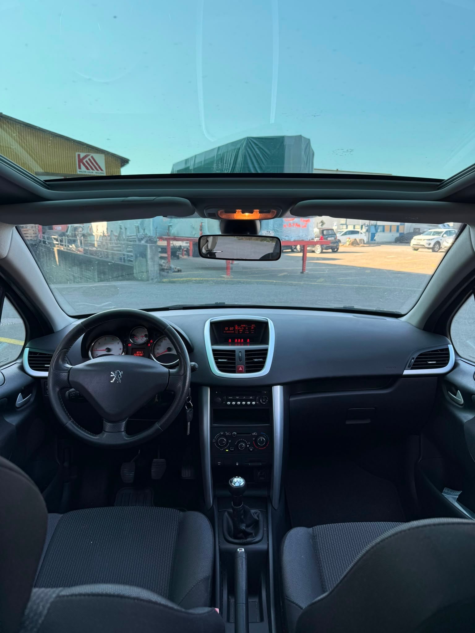 PEUGEOT 207 SW 1.6 16V Active-image-10