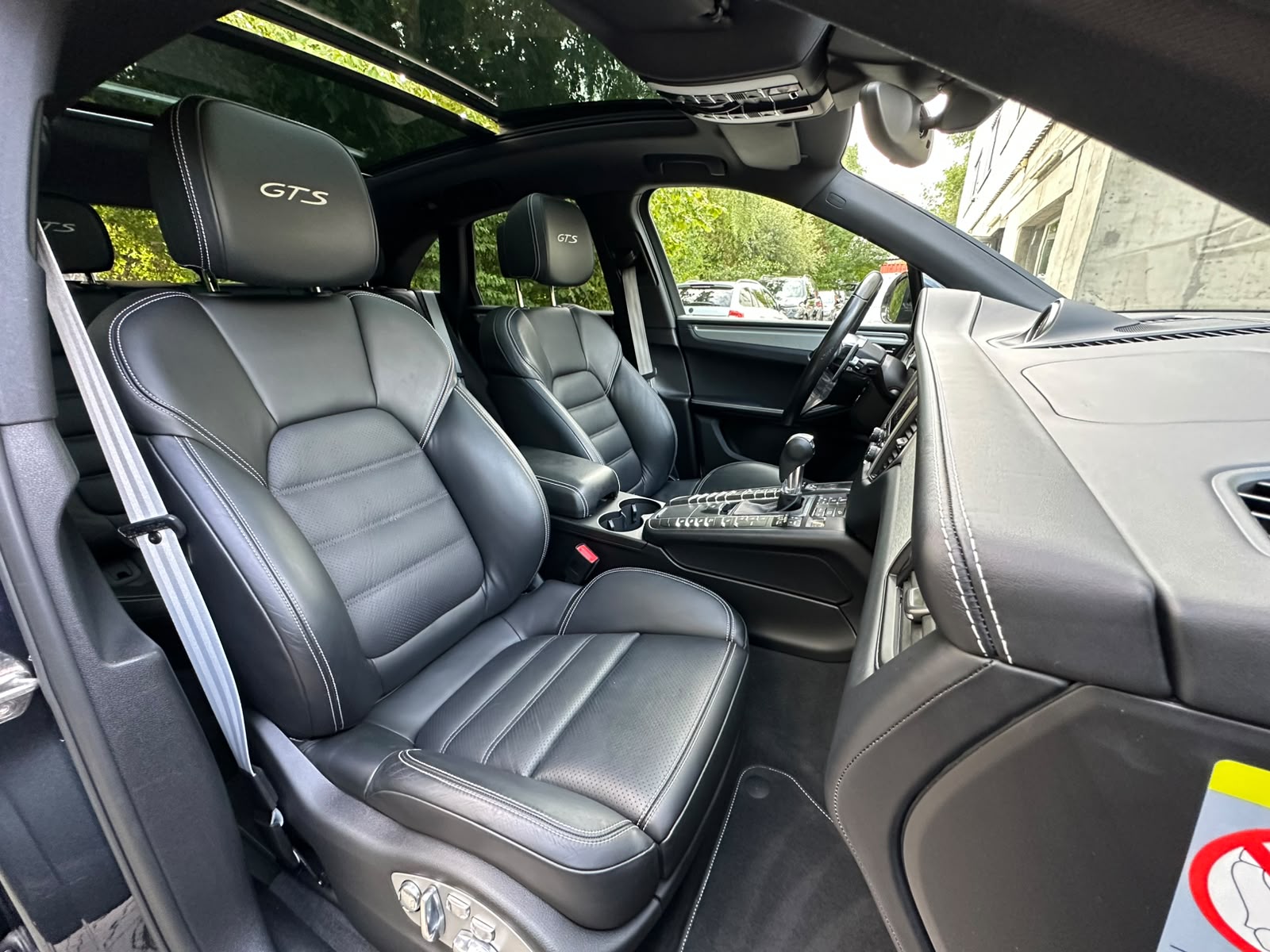 PORSCHE Macan GTS PDK-image-20