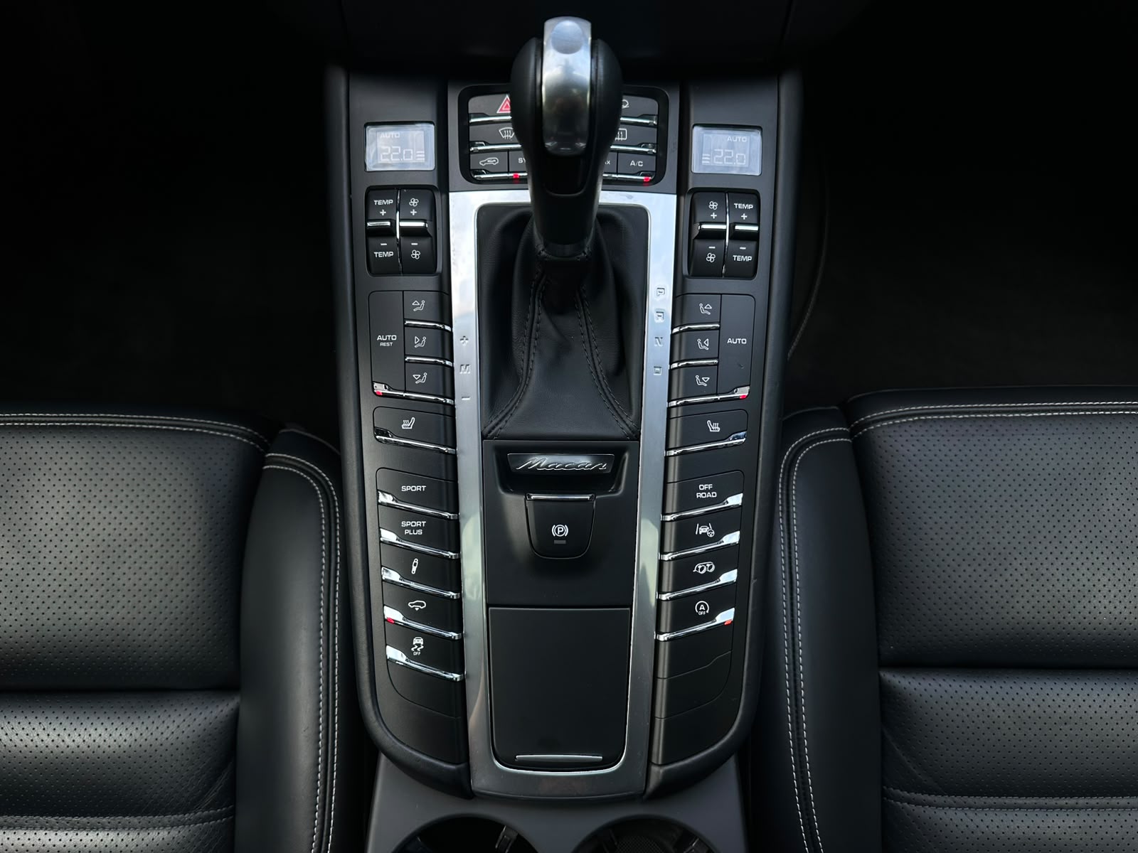 PORSCHE Macan GTS PDK-image-25