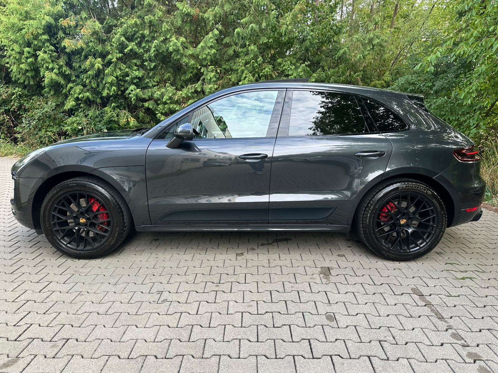 PORSCHE Macan GTS PDK-image-1