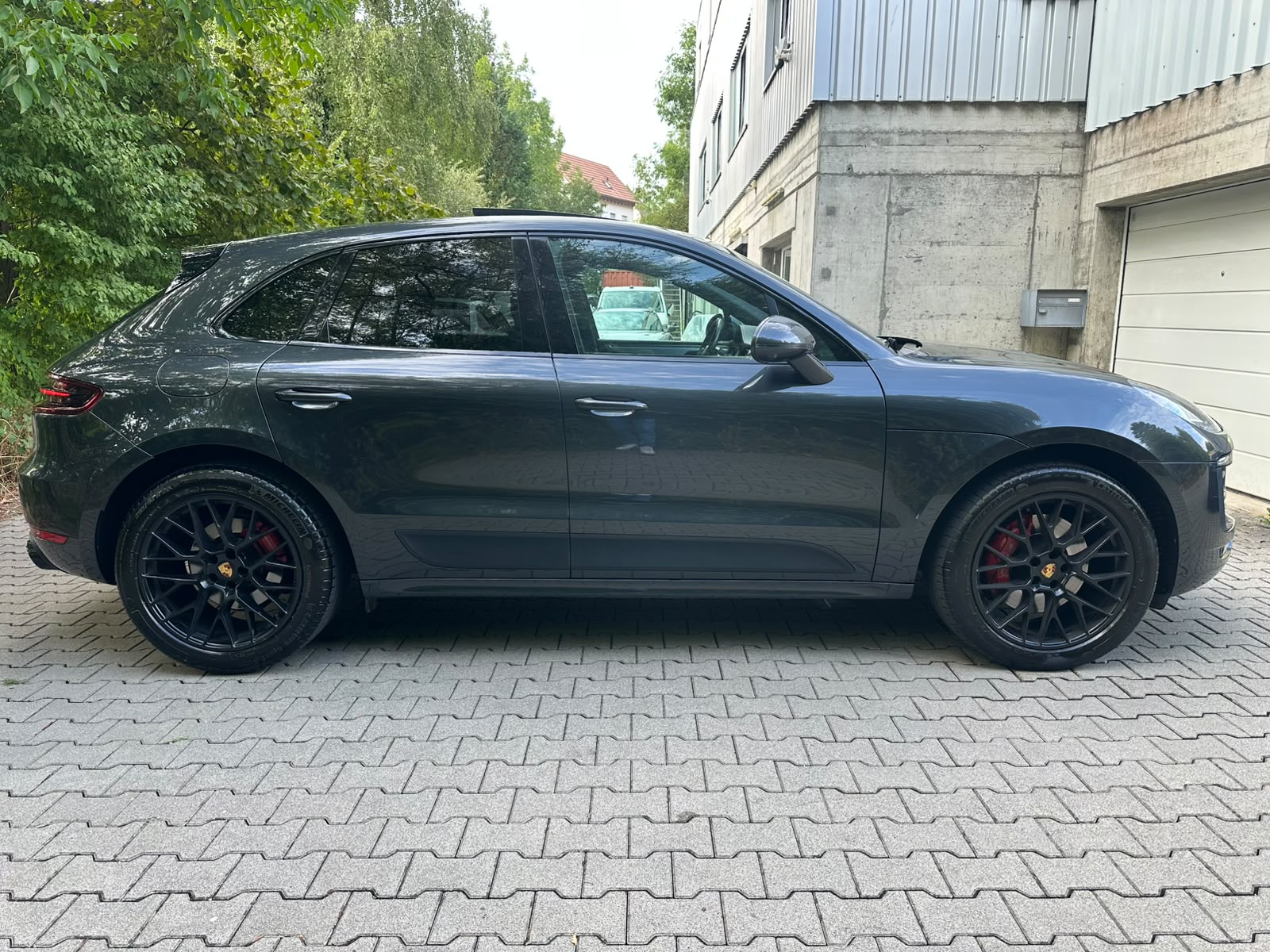 PORSCHE Macan GTS PDK-image-5