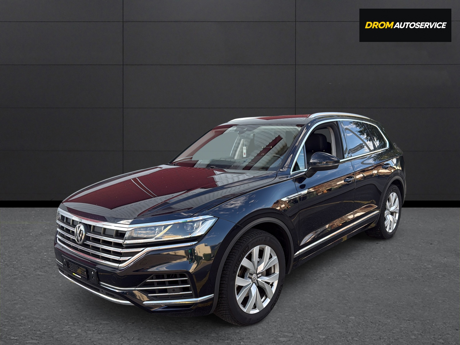 VW Touareg 3.0 TDI Elegance Tiptronic-image-1