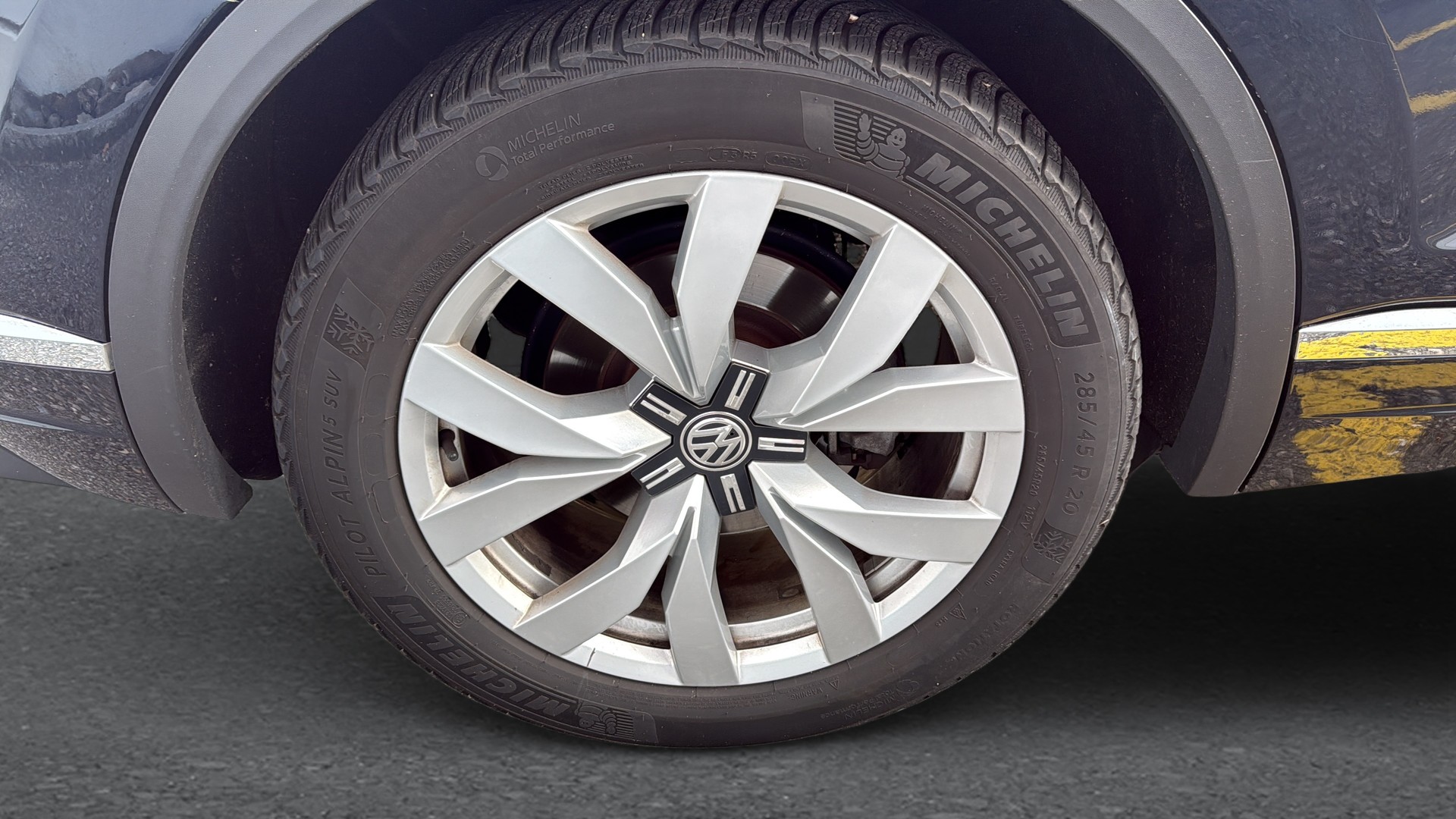 VW Touareg 3.0 TDI Elegance Tiptronic-image-12