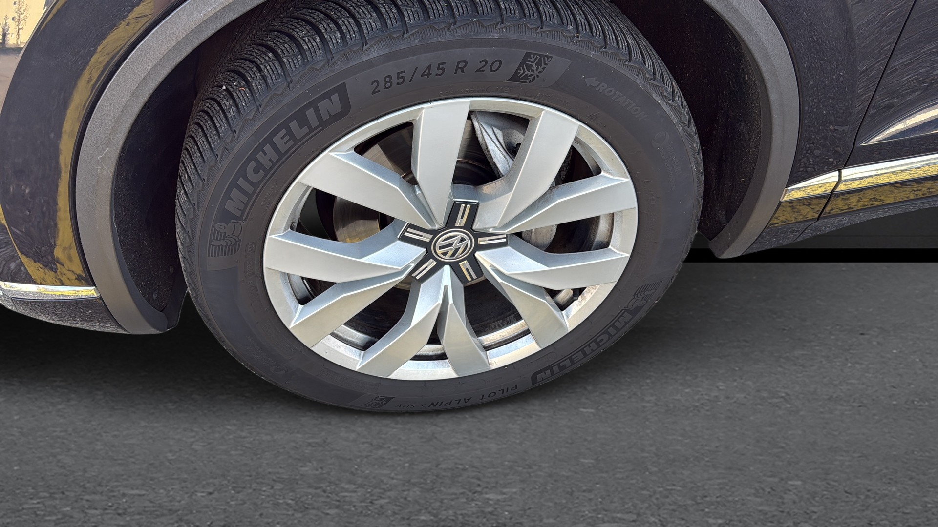 VW Touareg 3.0 TDI Elegance Tiptronic-image-14