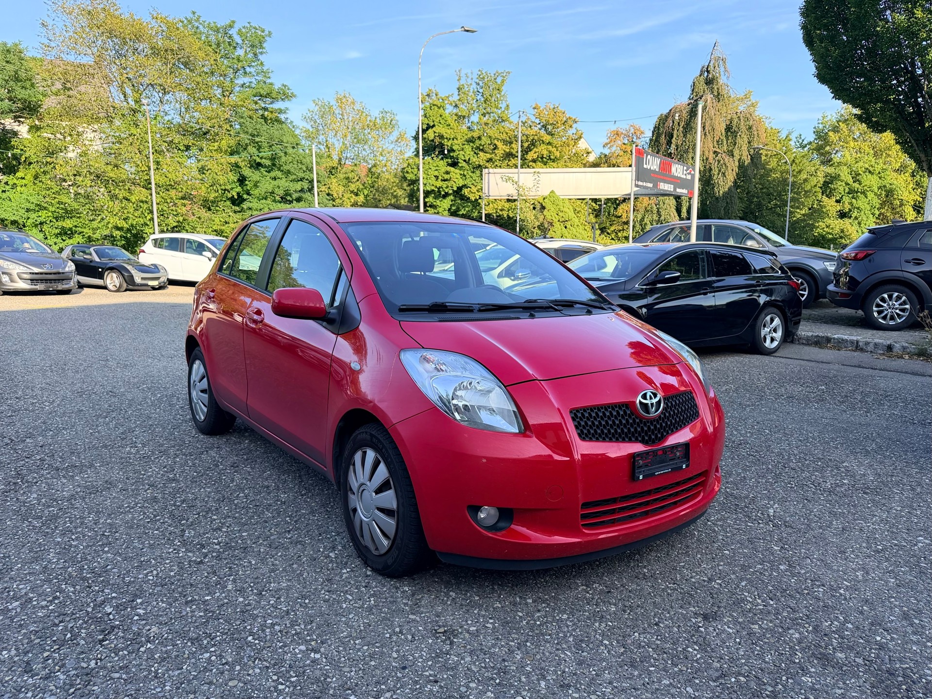 TOYOTA Yaris 1.3 Linea Sol-image-1